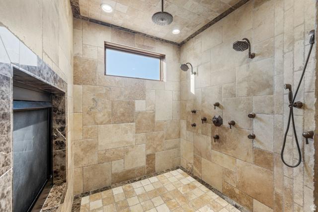 Washington, Utah, 84780, United States, 8 Bedrooms Bedrooms, ,9 BathroomsBathrooms,Residential,For Sale,1990246