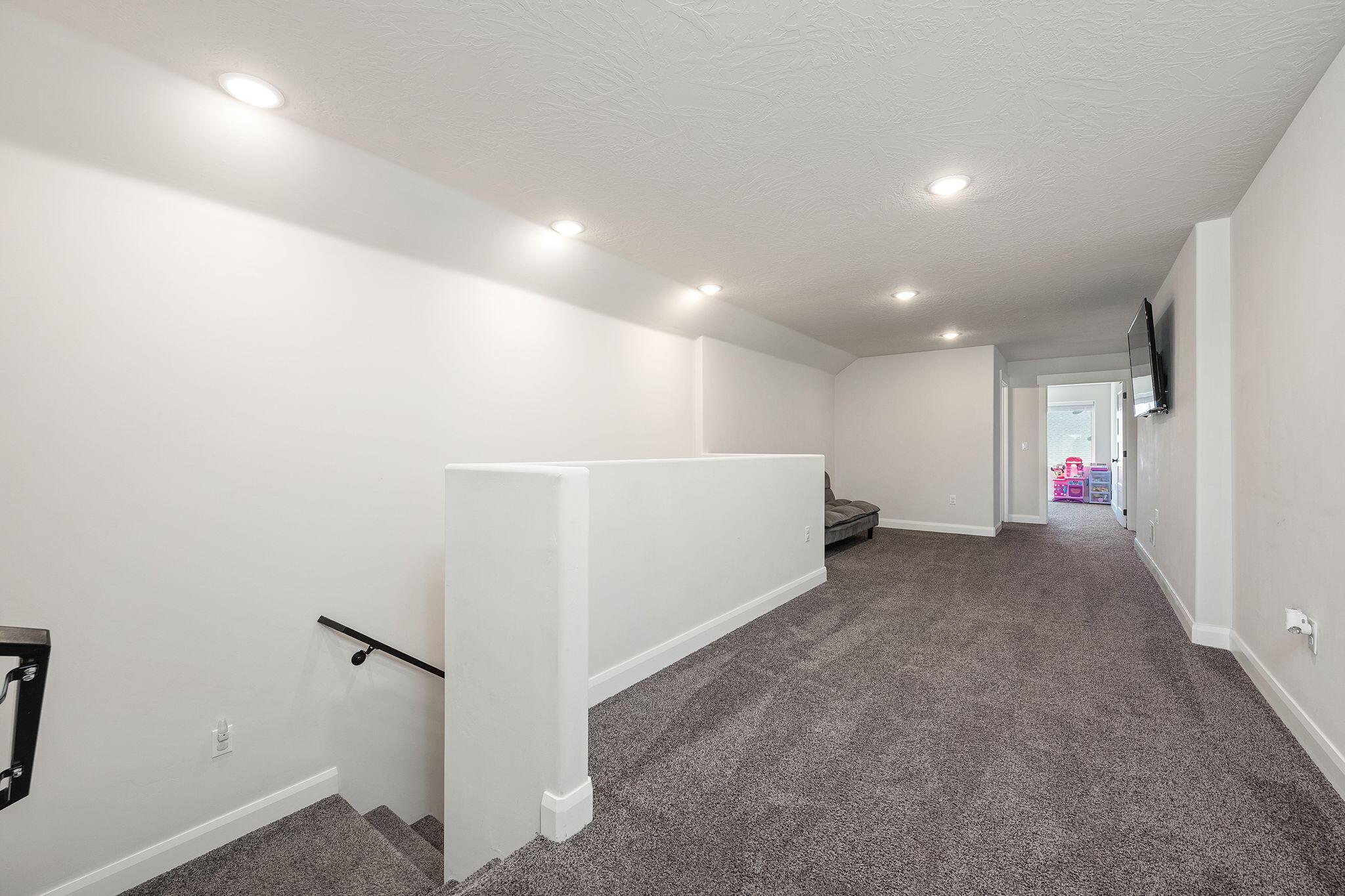 Cedar City, Utah, 84720, United States, 5 Bedrooms Bedrooms, ,4 BathroomsBathrooms,Residential,For Sale,1976034