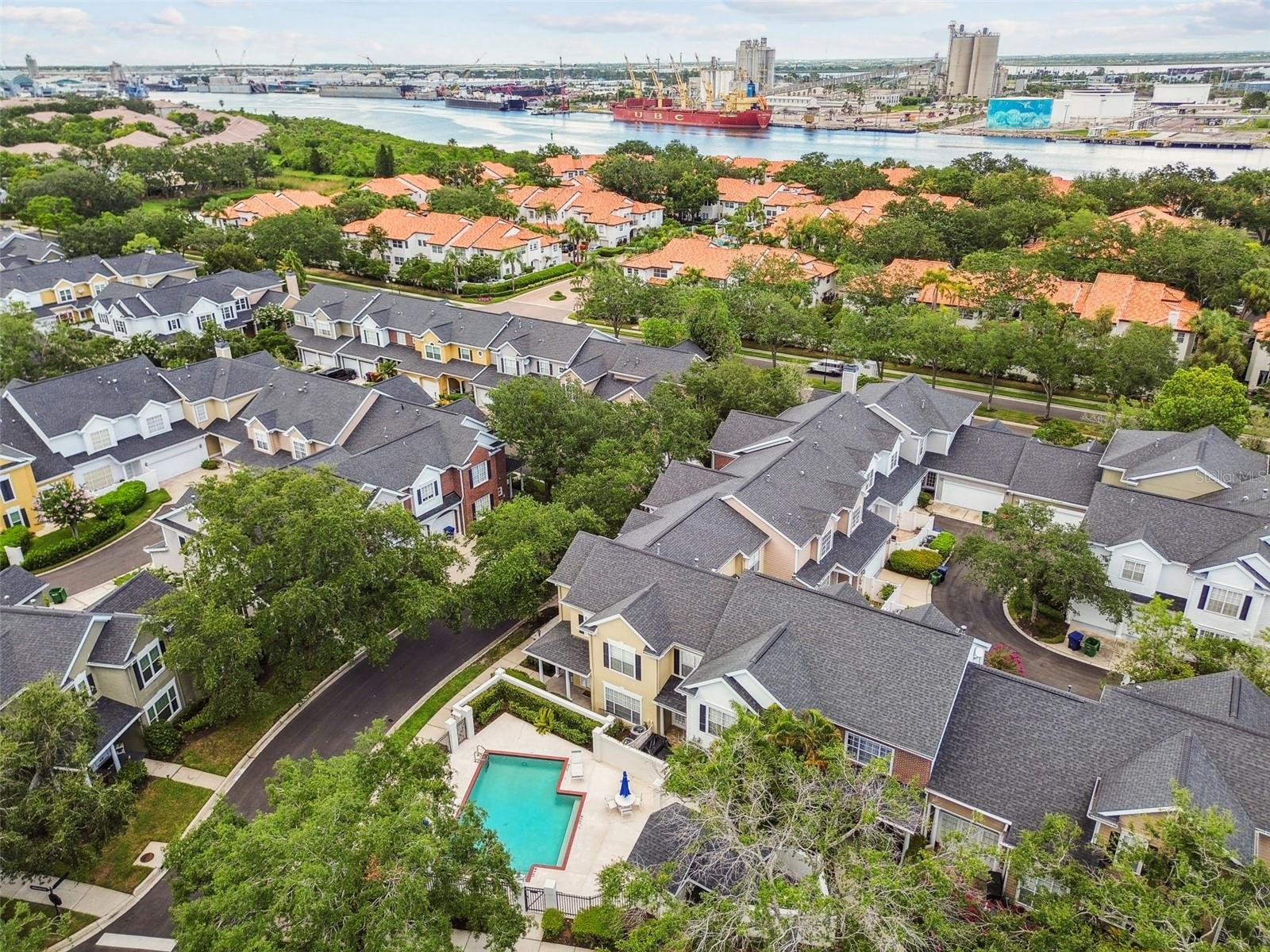 Tampa, Florida, 33602, United States, 4 Bedrooms Bedrooms, ,4 BathroomsBathrooms,Residential,For Sale,1976189