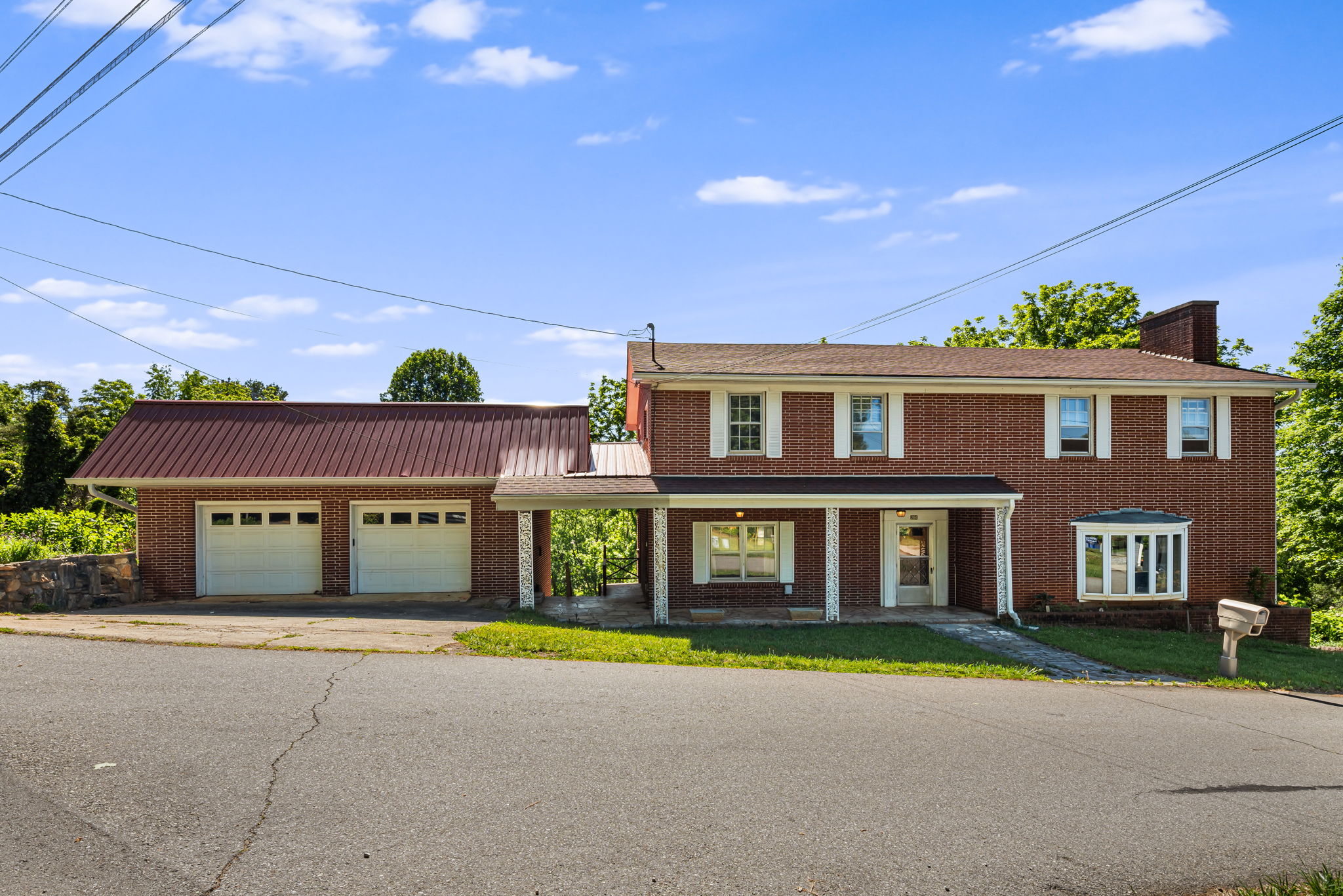 Mars Hill, North Carolina, 28754, United States, 5 Bedrooms Bedrooms, ,3 BathroomsBathrooms,Residential,For Sale,2049468