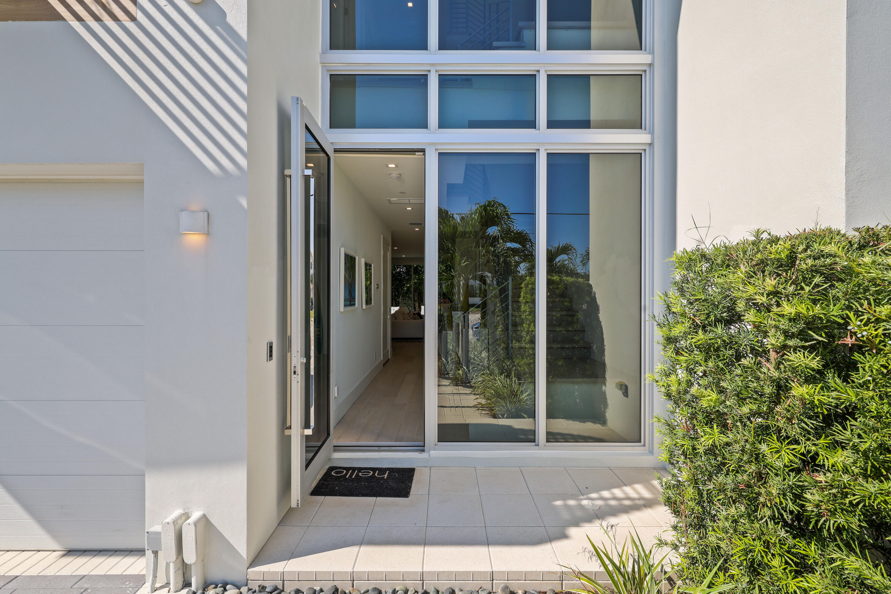 Delray Beach, Florida, 33483, United States, 3 Bedrooms Bedrooms, ,4 BathroomsBathrooms,Residential,For Sale,1940237