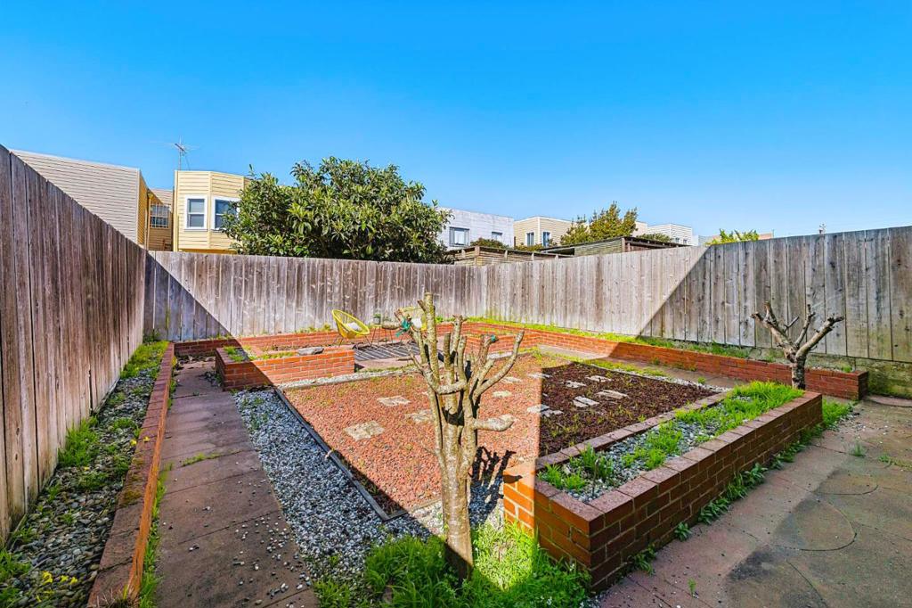 Daly City, California, 94014, United States, 3 Bedrooms Bedrooms, ,2 BathroomsBathrooms,Residential,For Sale,2028412