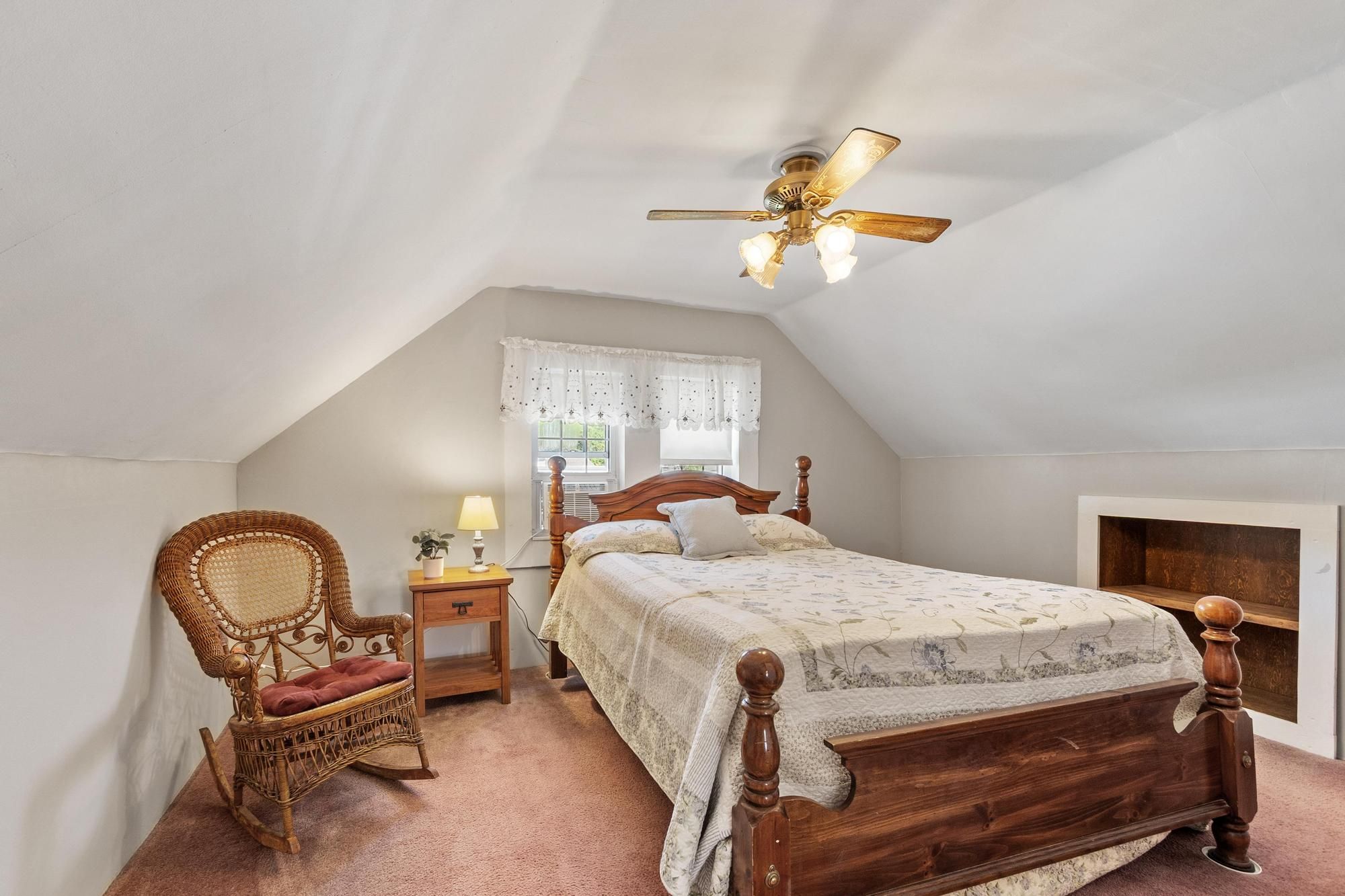  9 Oaklandvale Ave, Saugus, MA, 01906 - 物件實景