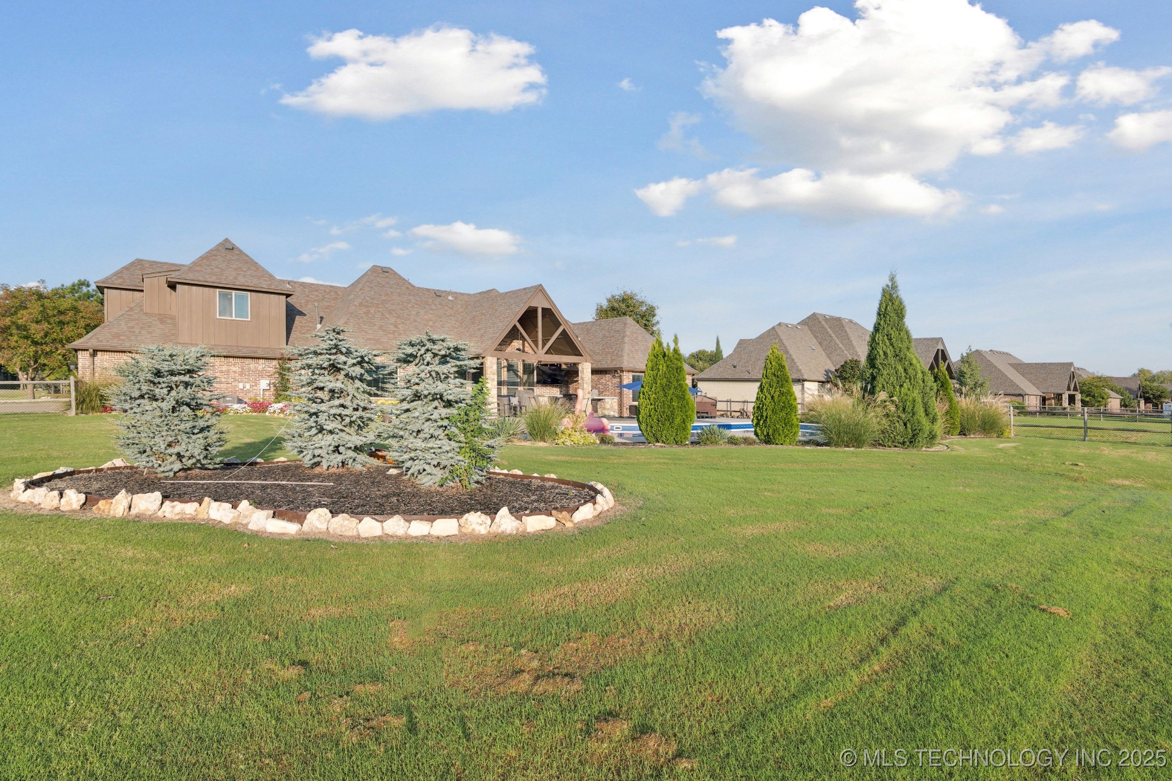 Owasso, Oklahoma, 74055, United States, 4 Bedrooms Bedrooms, ,4 BathroomsBathrooms,Residential,For Sale,1962662