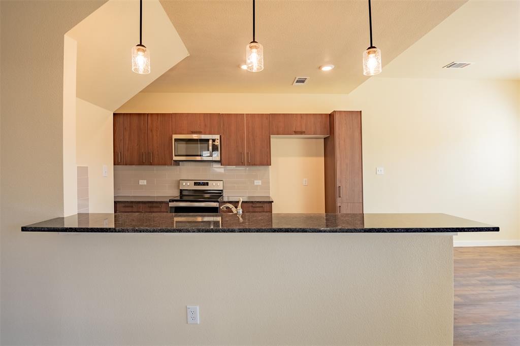 Venus, Texas, 76084, United States, 8 Bedrooms Bedrooms, ,6 BathroomsBathrooms,Residential,For Sale,1922033
