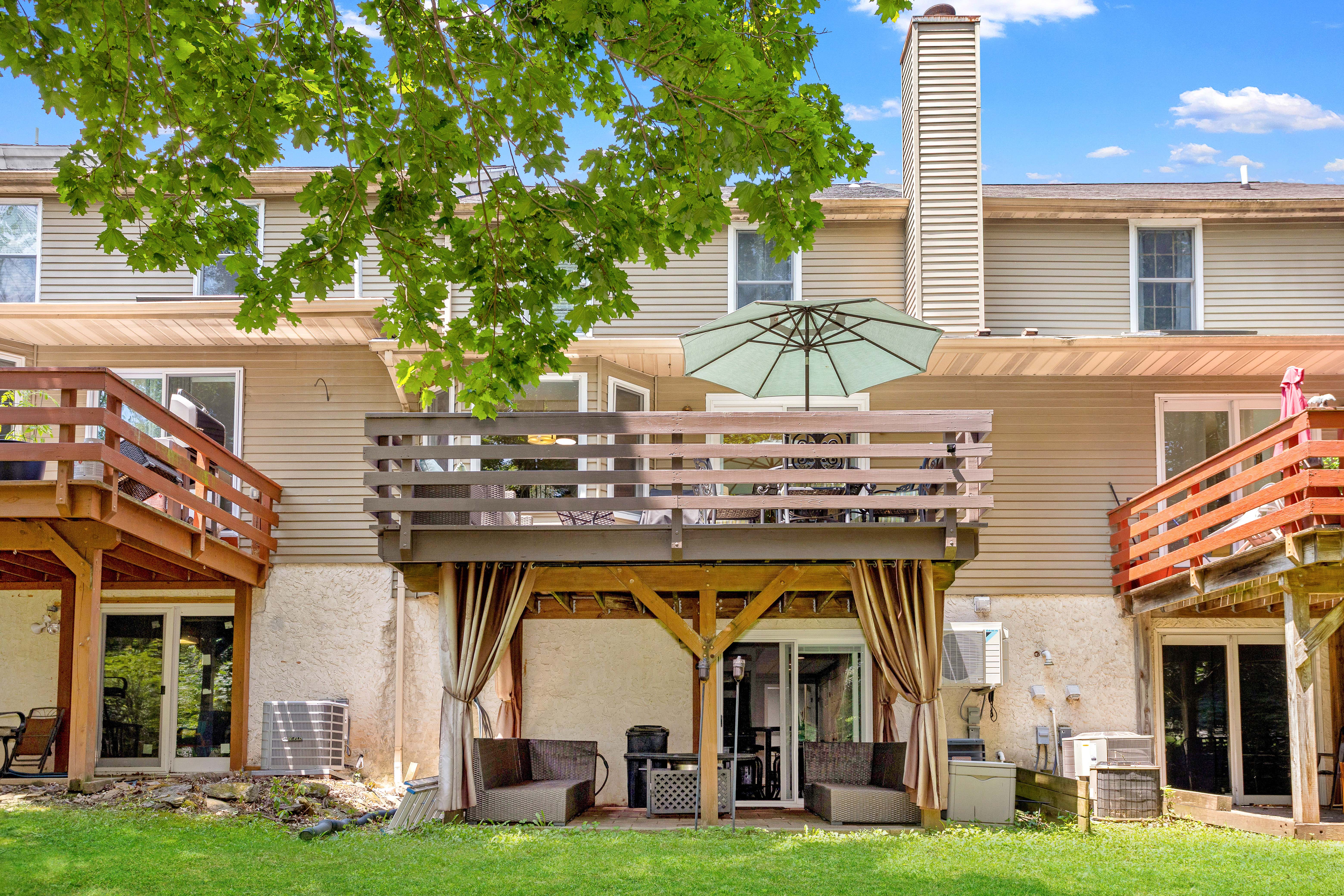 SOUTHAMPTON, Pennsylvania, 18966, United States, 4 Bedrooms Bedrooms, ,3 BathroomsBathrooms,Residential,For Sale,1921859