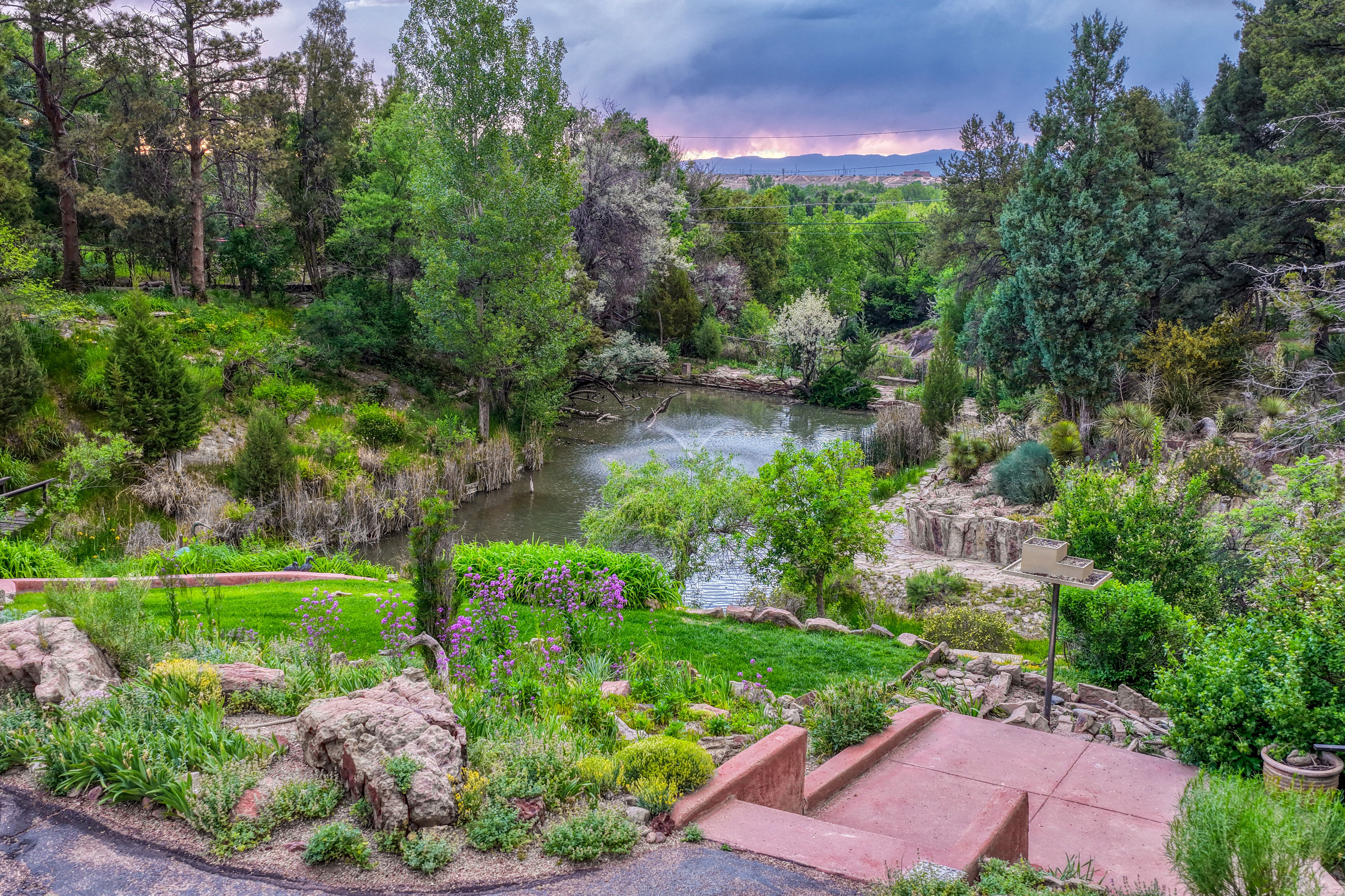  Introducing the Harold Florman House, a Rare and Authentic 1939 Pueblo Revival - 物件實景