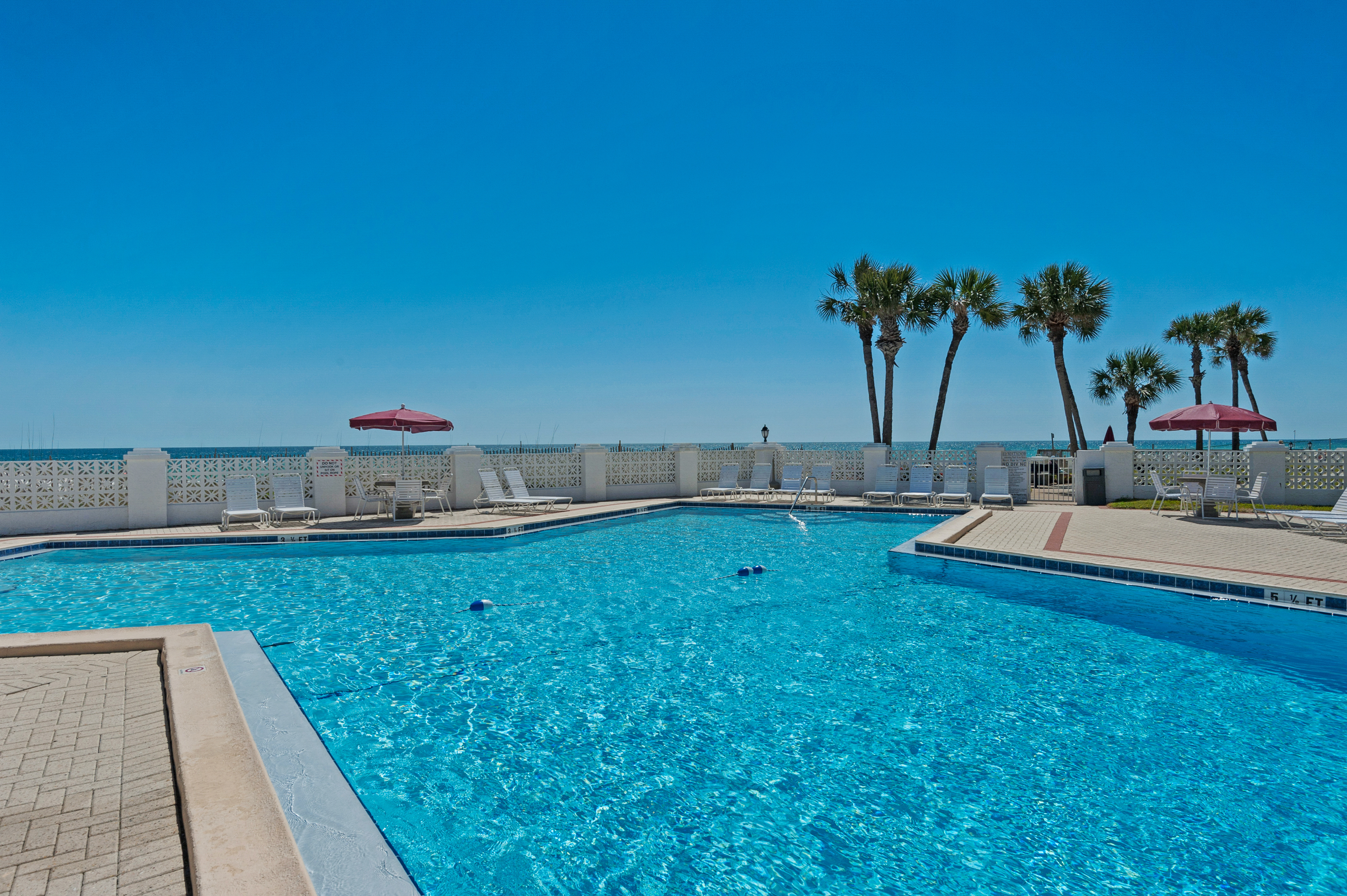  Top-Floor Studio Condo Ideal As Vacation Home Or Rental Investment - 物件實景