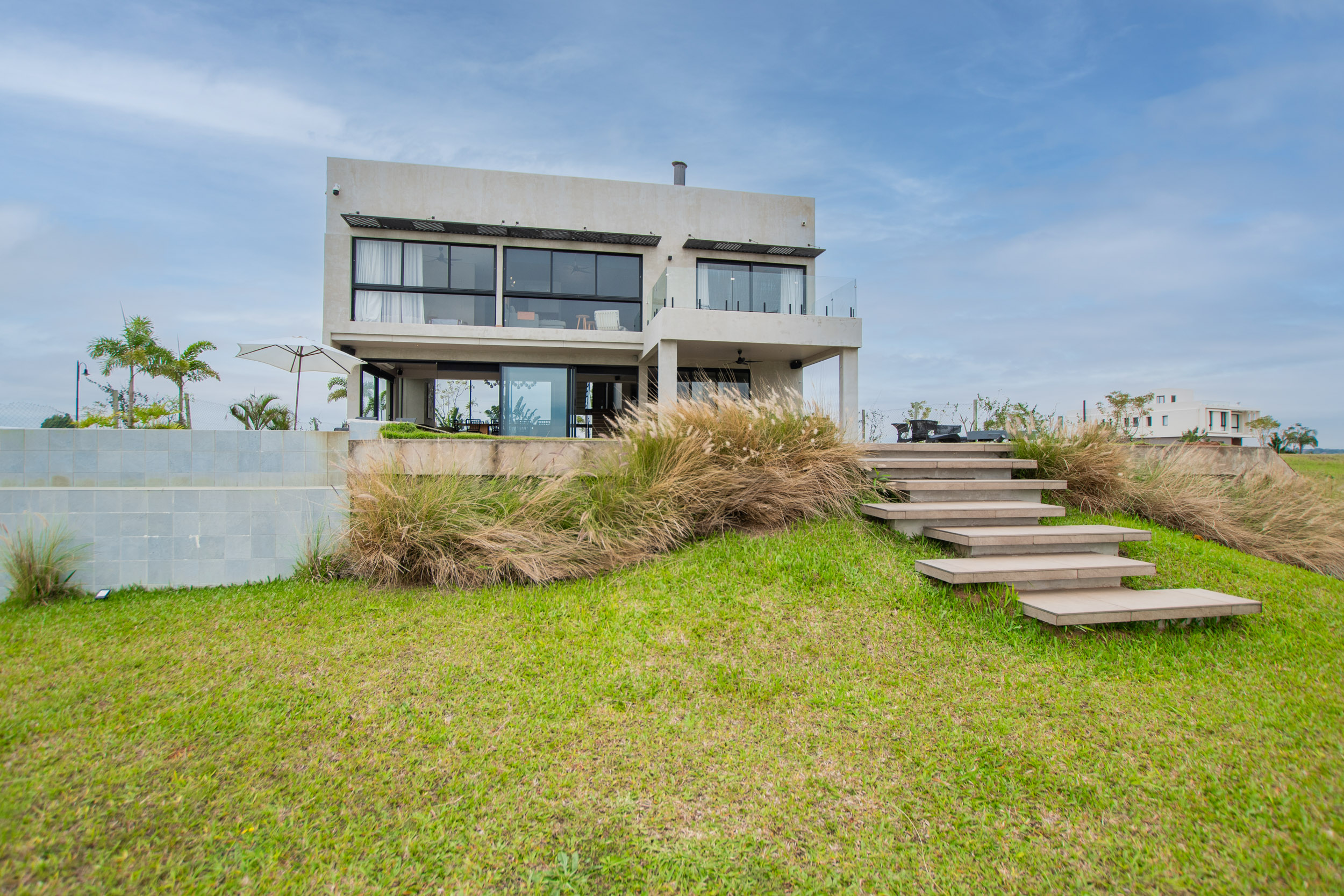  Brand-New Residence in Pueblo del Río - 物件實景