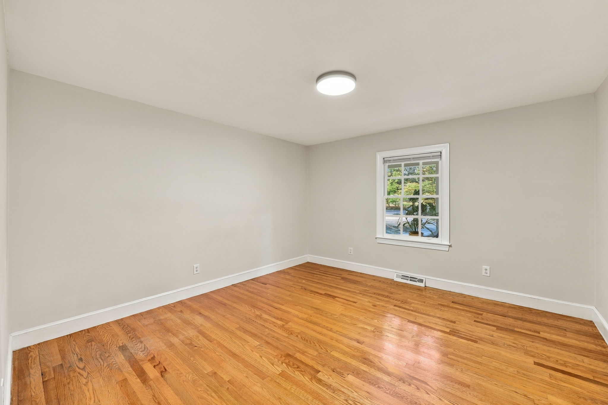  6700 Valley Lake Drive, Raleigh, NC 27612 - 物件實景