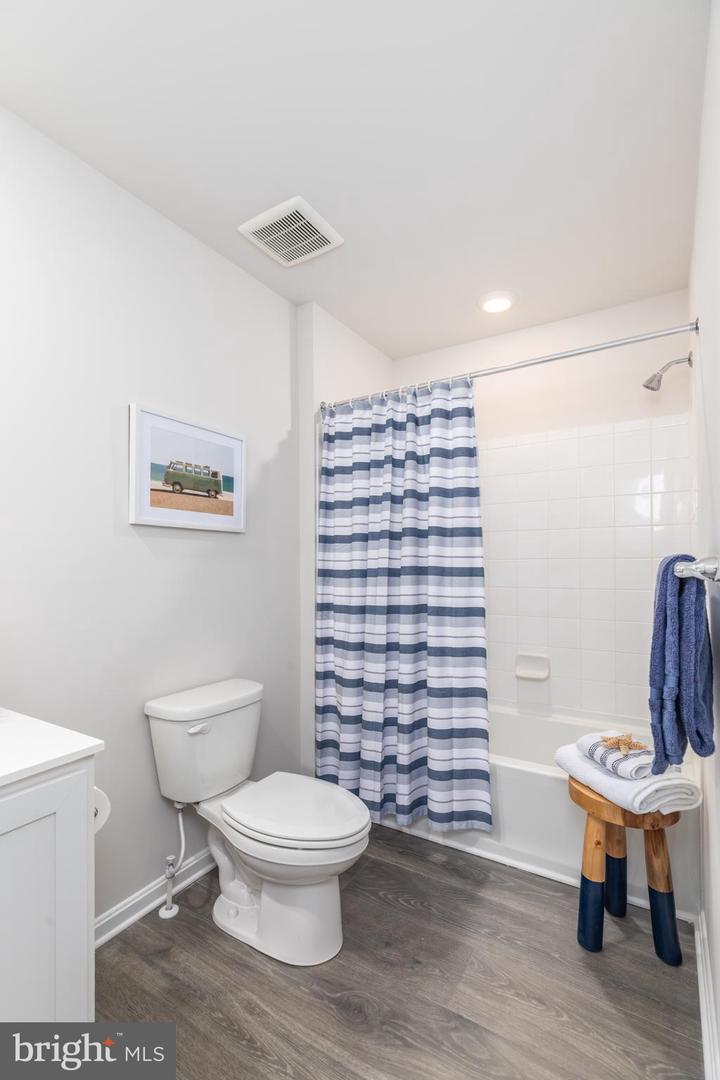 Ocean View, Delaware, 19970, United States, 3 Bedrooms Bedrooms, ,3 BathroomsBathrooms,Residential,For Sale,1926198