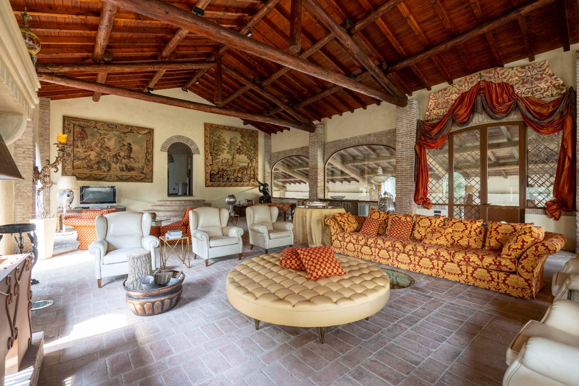 Noceto, Parma, 43015, IT, 13 Bedrooms Bedrooms, ,5 BathroomsBathrooms,Residential,For Sale,1898913