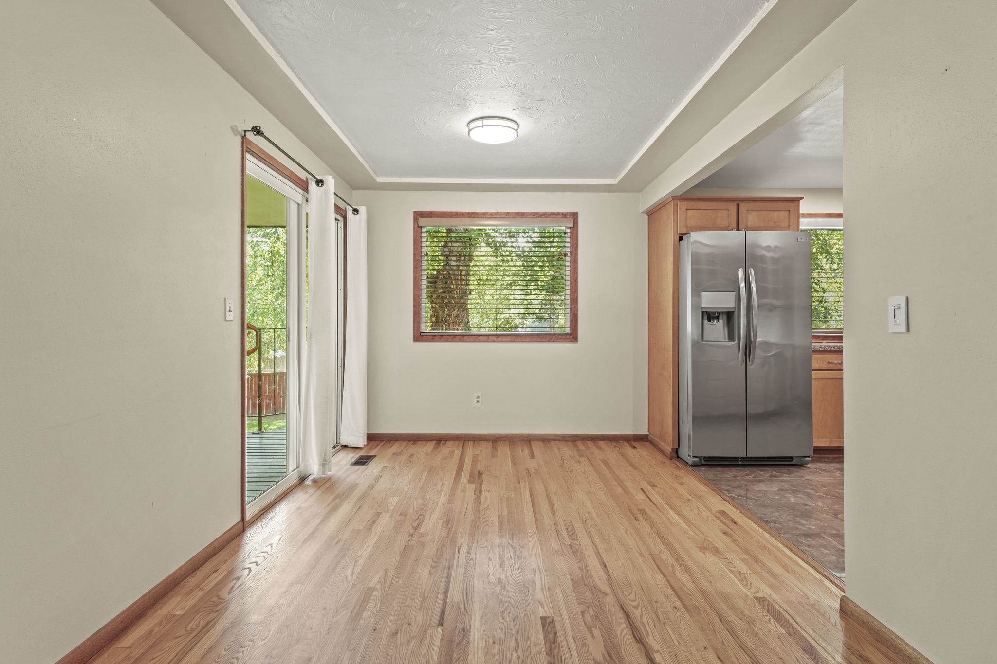 Spokane, Washington, 99208, United States, 4 Bedrooms Bedrooms, ,3 BathroomsBathrooms,Residential,For Sale,1938722