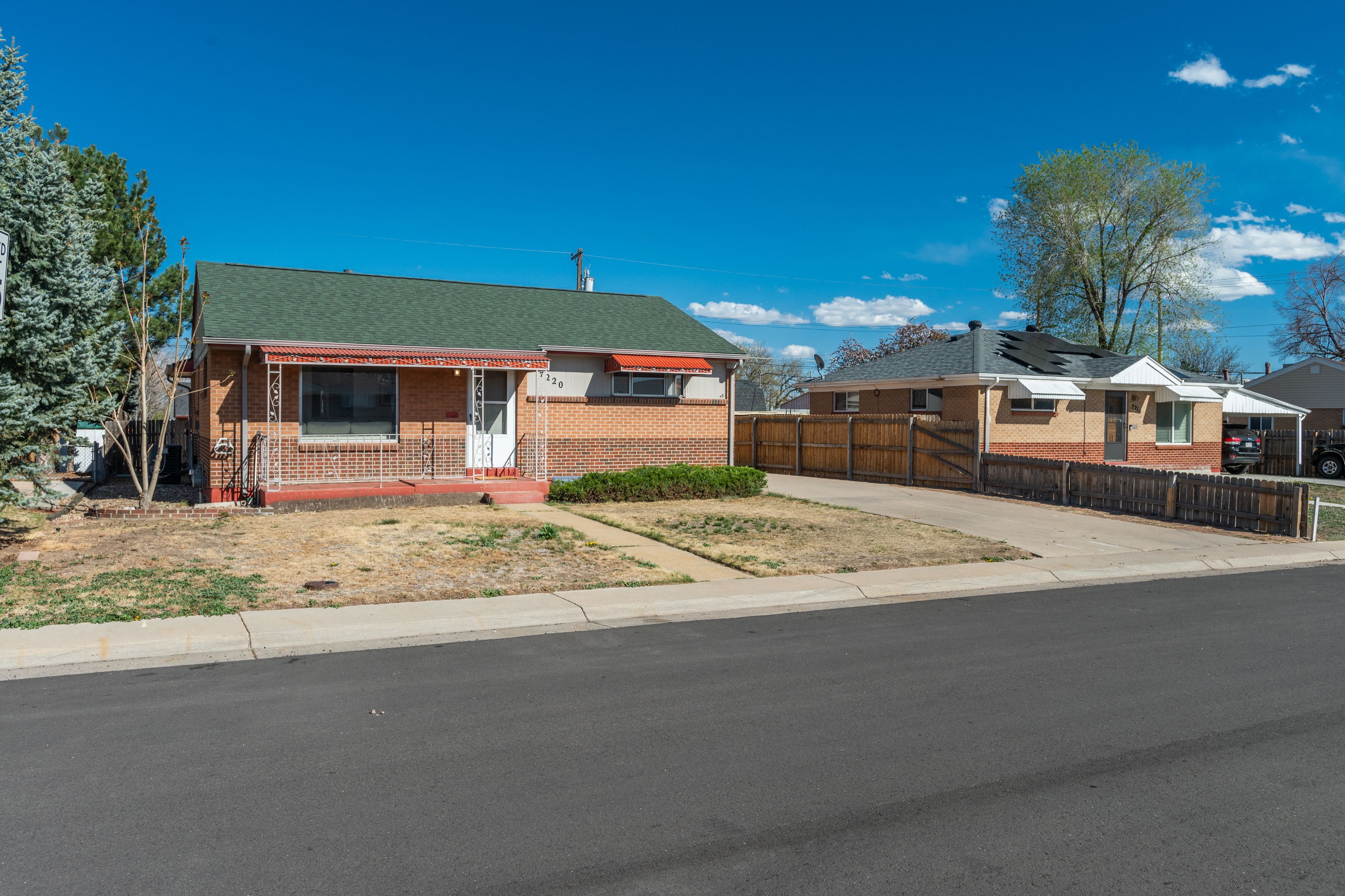  Charming Brick Bungalow - 物件實景