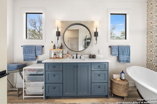 Fredericksburg, Texas, 78624, United States, 4 Bedrooms Bedrooms, ,5 BathroomsBathrooms,Residential,For Sale,1828714