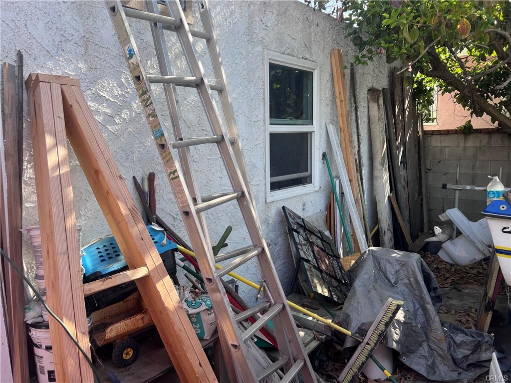 Compton, California, 90221, United States, 2 Bedrooms Bedrooms, ,1 BathroomBathrooms,Residential,For Sale,1942805