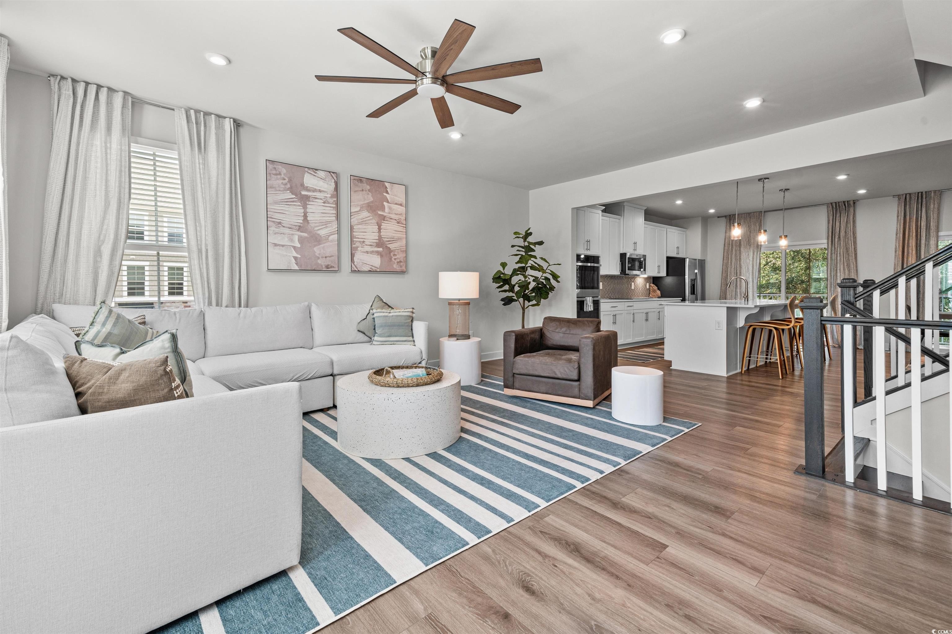 North Myrtle Beach, South Carolina, 29582, United States, 4 Bedrooms Bedrooms, ,5 BathroomsBathrooms,Residential,For Sale,1930380