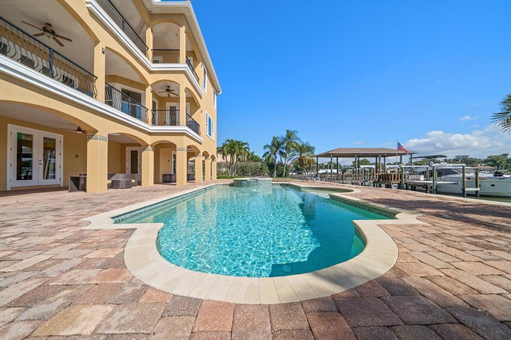 Largo, Florida, 33770, United States, 5 Bedrooms Bedrooms, ,4 BathroomsBathrooms,Residential,For Sale,2002964