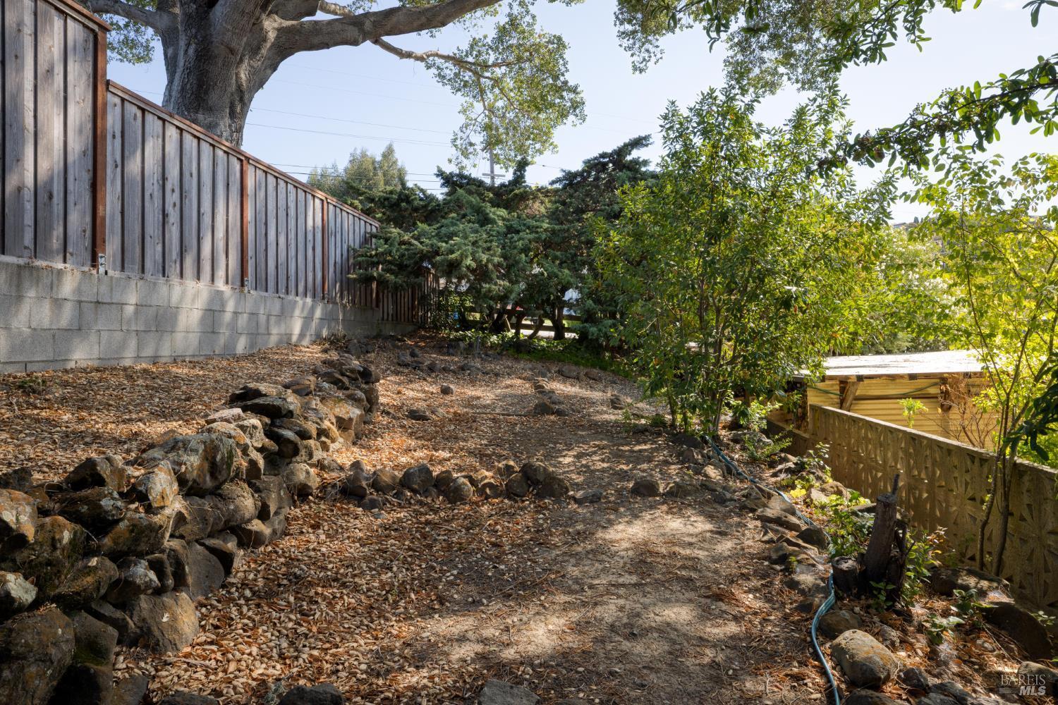 Petaluma, California, 94952, United States, 3 Bedrooms Bedrooms, ,3 BathroomsBathrooms,Residential,For Sale,1981148