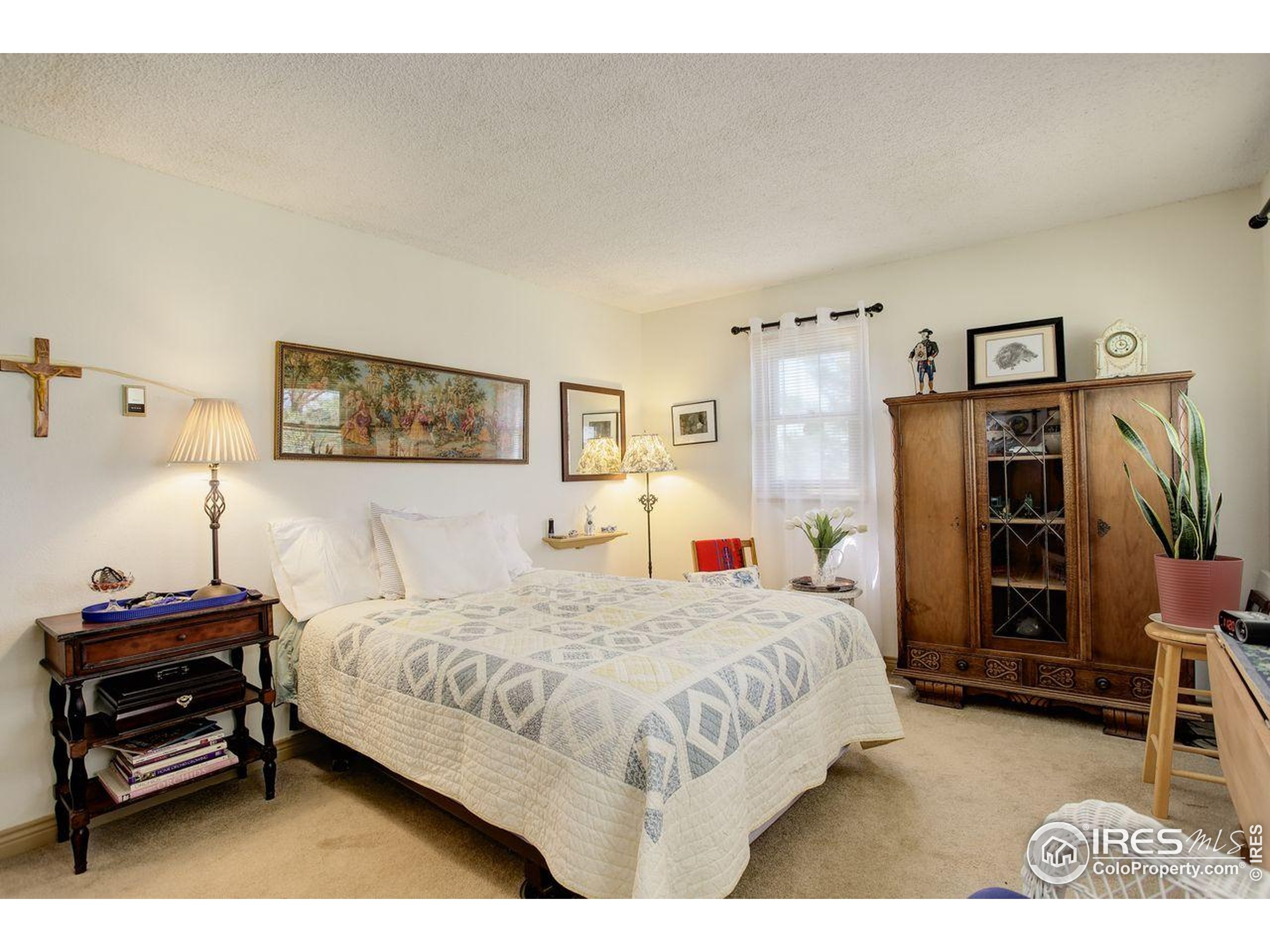 Franktown, Colorado, 80116, United States, 5 Bedrooms Bedrooms, ,2 BathroomsBathrooms,Residential,For Sale,1818789