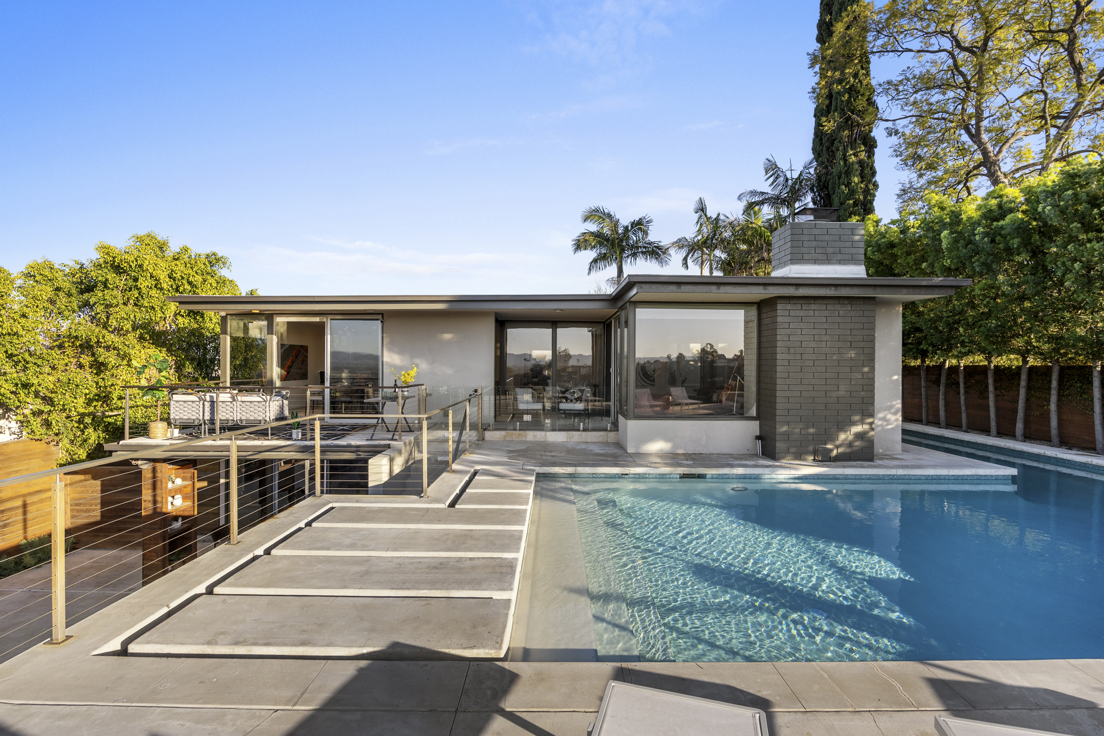  3851 Beverly Ridge Dr - 物件實景