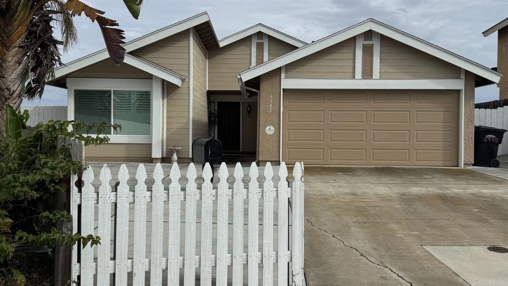 San Diego, California, 92139, United States, 3 Bedrooms Bedrooms, ,2 BathroomsBathrooms,Residential,For Sale,1933345