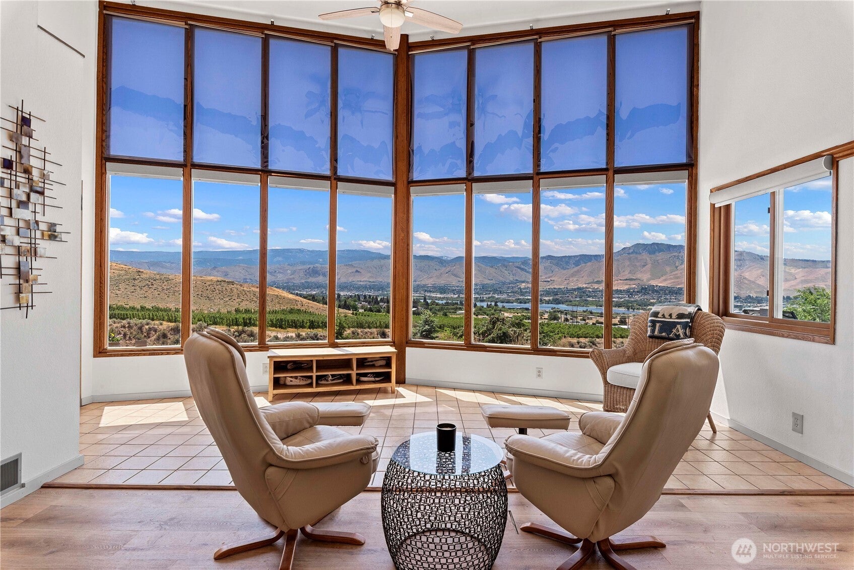East Wenatchee, Washington, 98802, United States, 3 Bedrooms Bedrooms, ,2 BathroomsBathrooms,Residential,For Sale,1876357