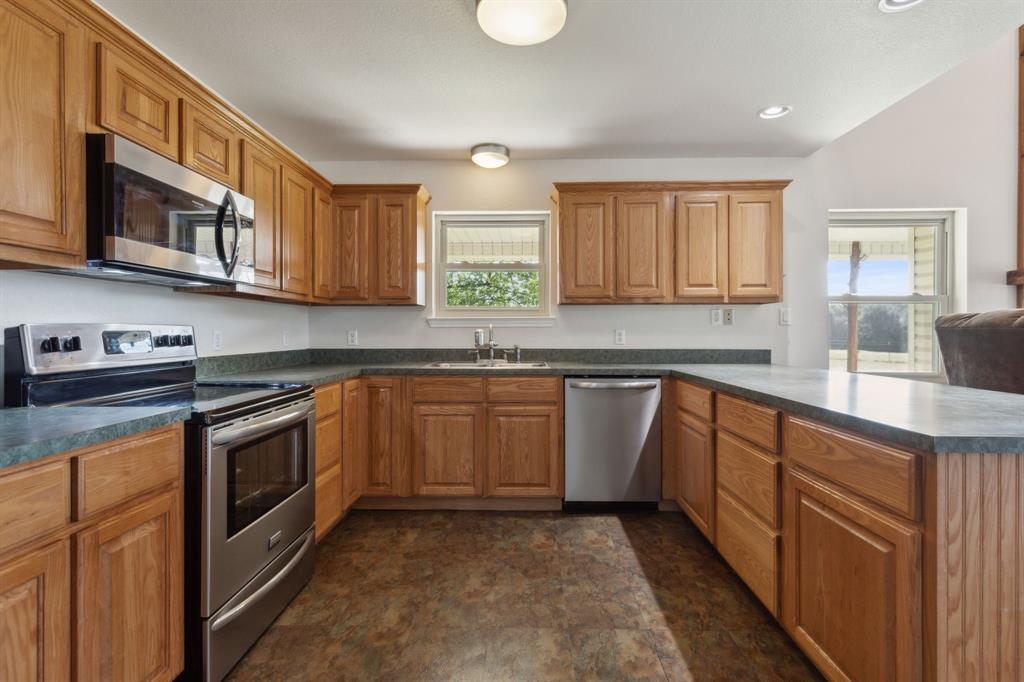 Canton, Texas, 75103, United States, 3 Bedrooms Bedrooms, ,2 BathroomsBathrooms,Residential,For Sale,1707855