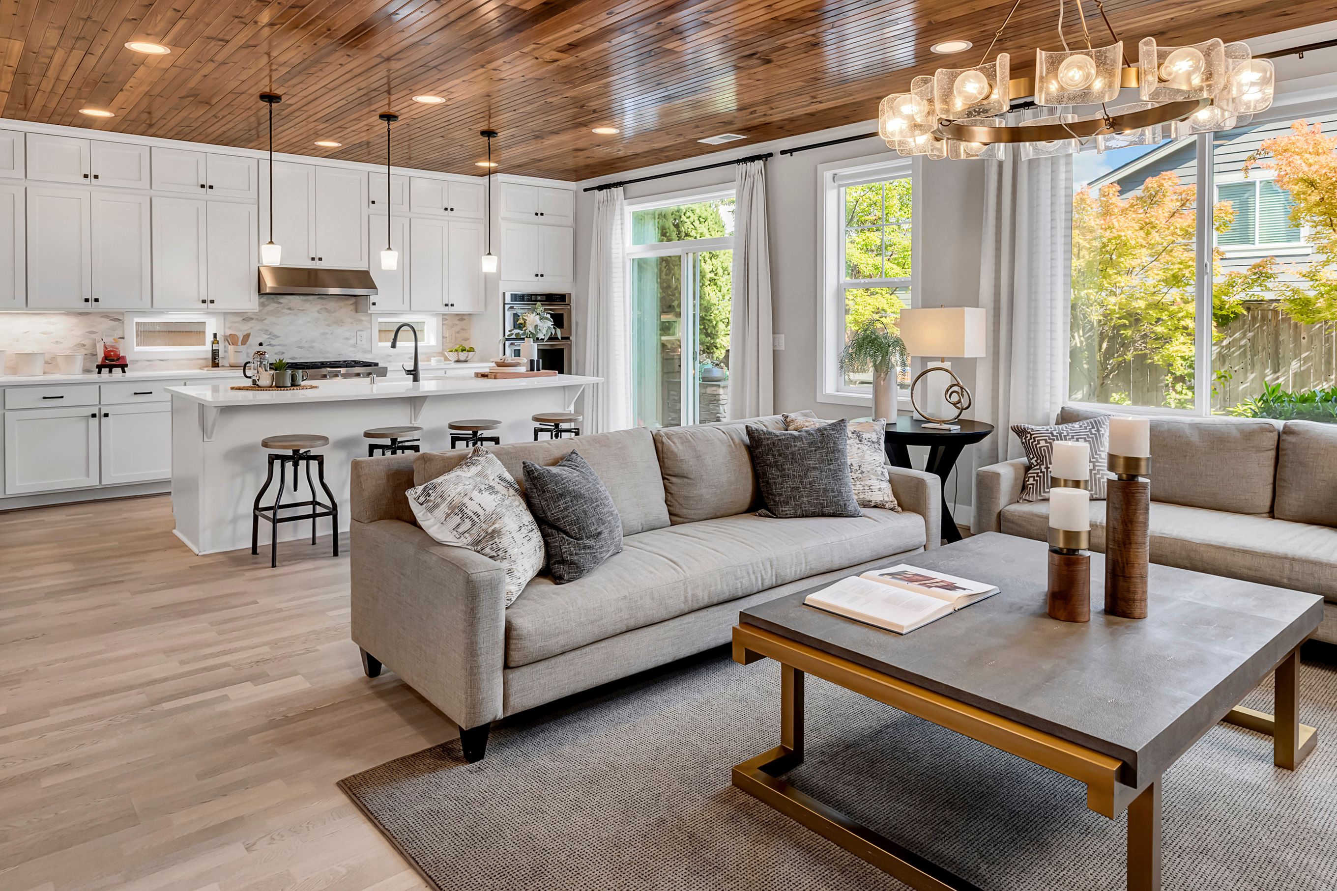  1444 242nd Avenue Northeast, Sammamish, WA 98074 - 物件實景