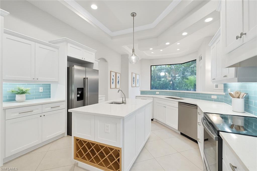 Naples, Florida, 34102, United States, 4 Bedrooms Bedrooms, ,4 BathroomsBathrooms,Residential,For Sale,1989384