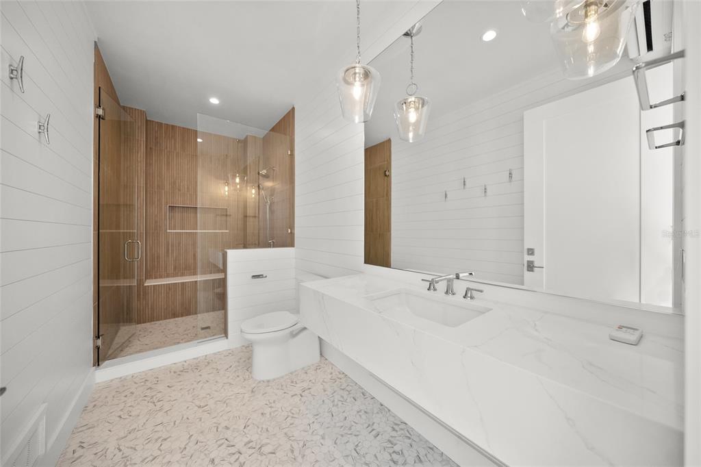 Holmes Beach, Florida, 34217, United States, 5 Bedrooms Bedrooms, ,8 BathroomsBathrooms,Residential,For Sale,1759059