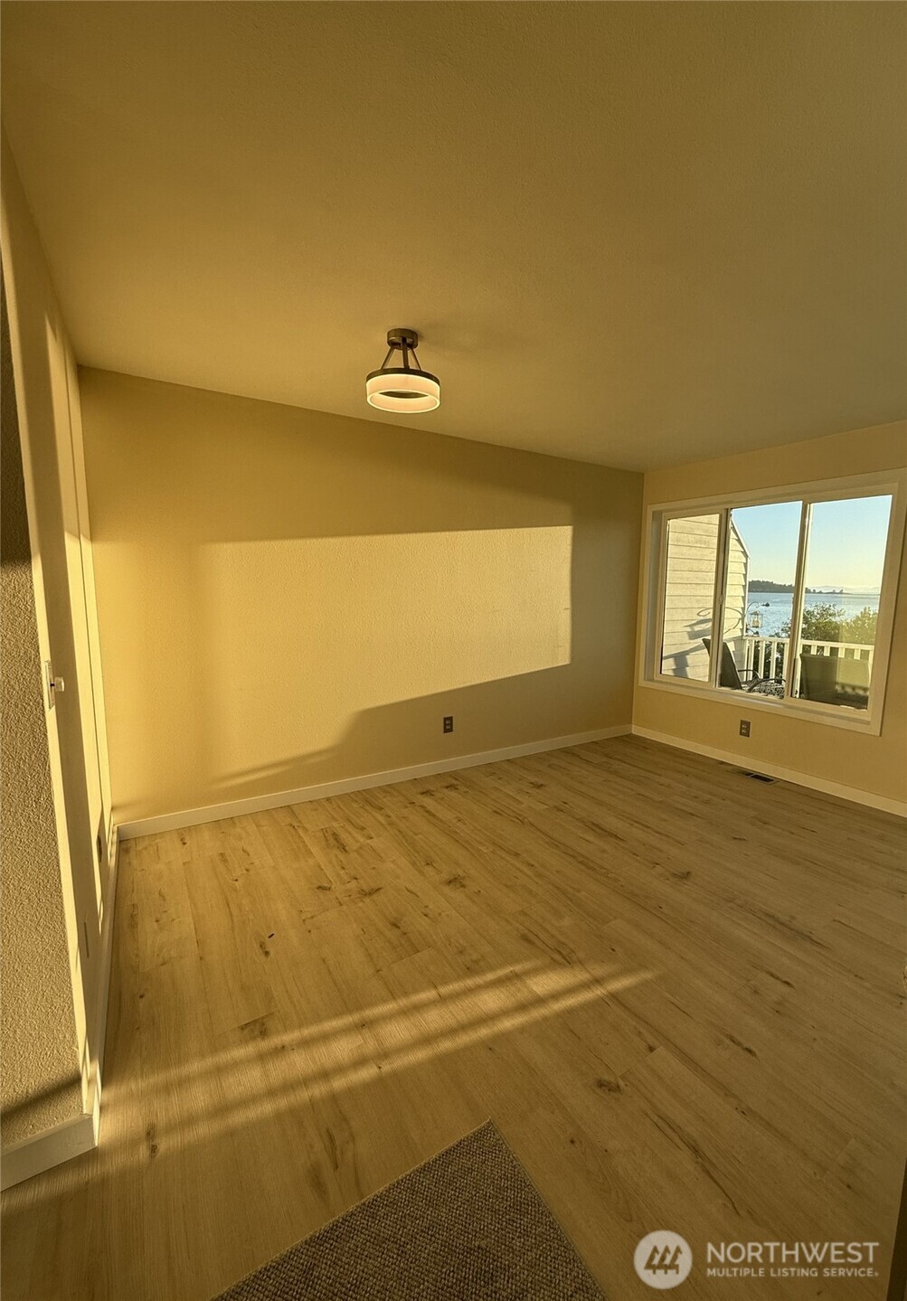 Blaine, Washington, 98230, United States, 2 Bedrooms Bedrooms, ,2 BathroomsBathrooms,Residential,For Sale,1896205