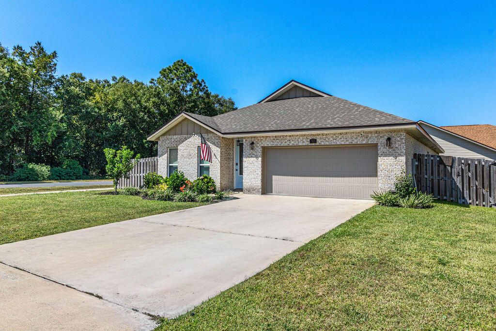 Shalimar, Florida, 32579, United States, 4 Bedrooms Bedrooms, ,3 BathroomsBathrooms,Residential,For Sale,1950099