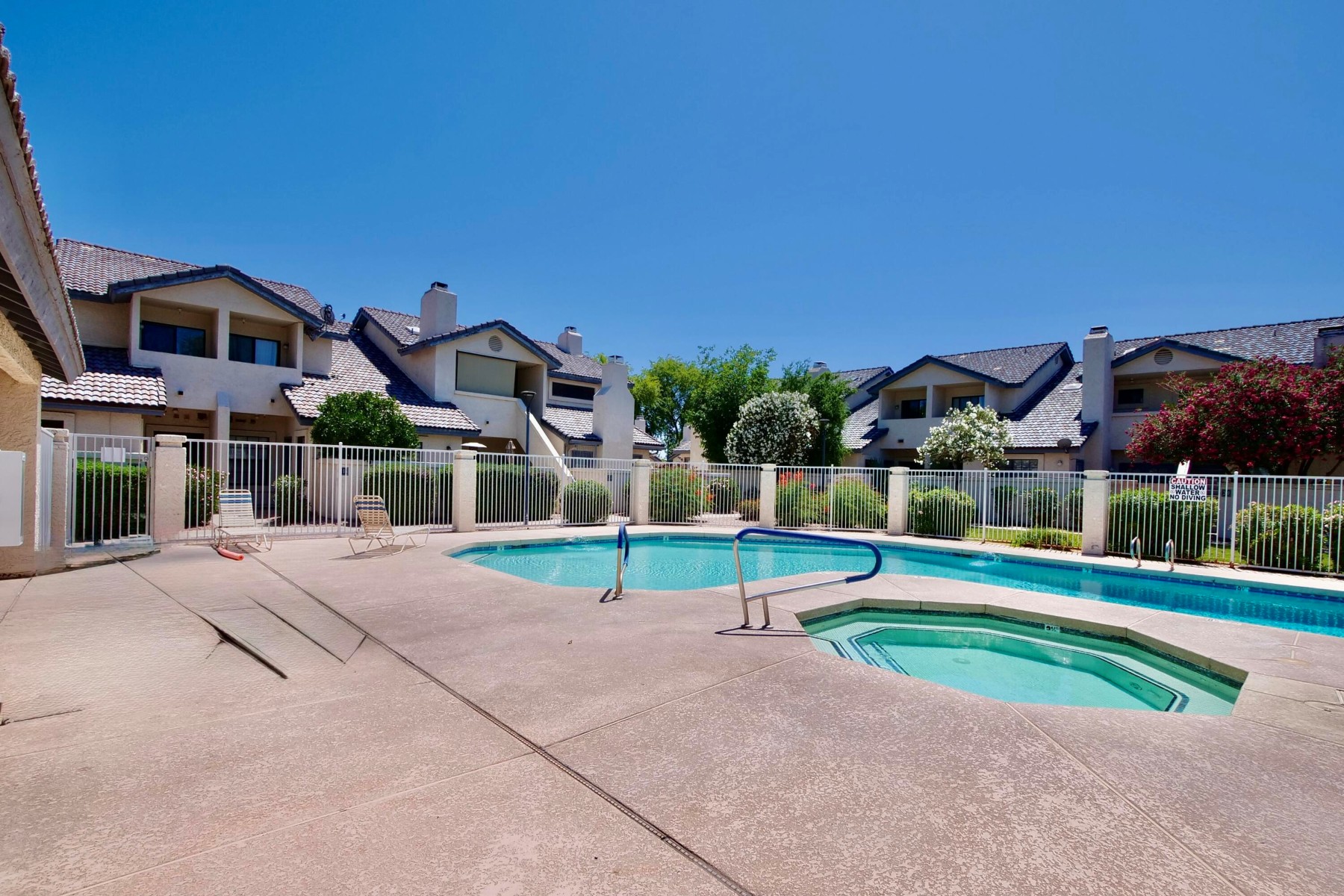  1222 W Baseline Road  Tempe, AZ - 物件實景