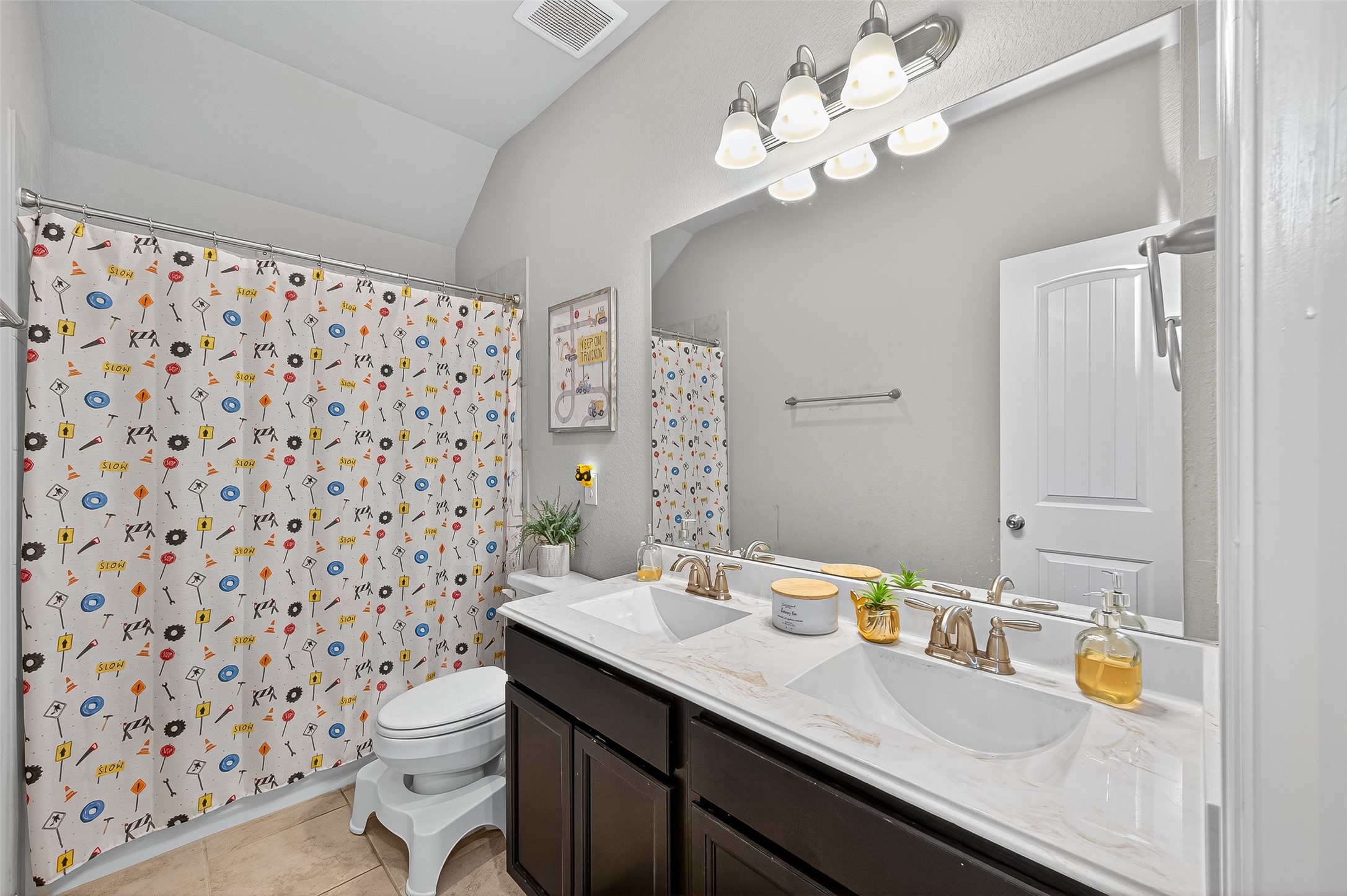 Tomball, Texas, 77375, United States, 4 Bedrooms Bedrooms, ,4 BathroomsBathrooms,Residential,For Sale,1919595