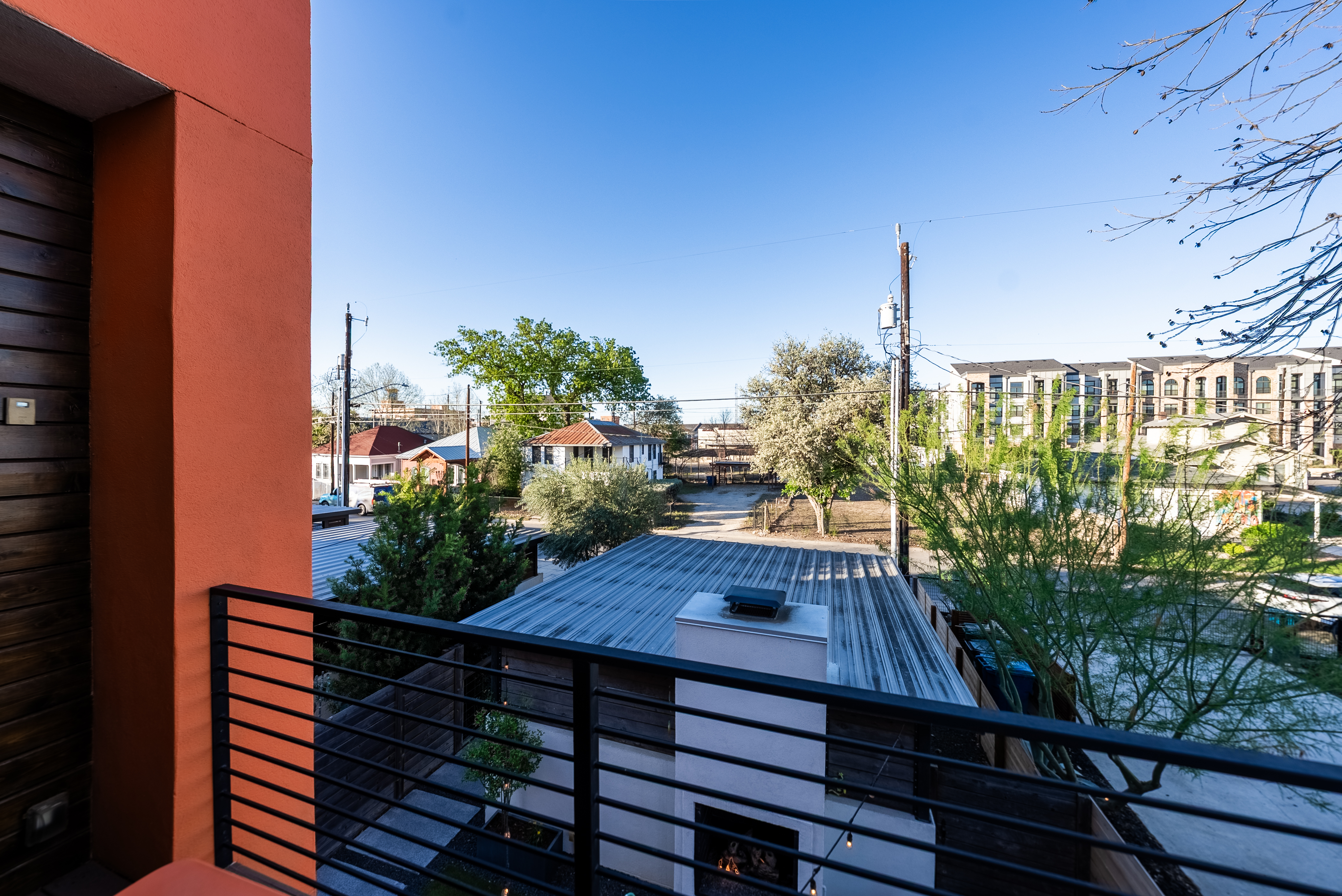  Stunning Custom Contemporary Abode in Southtown - 物件實景