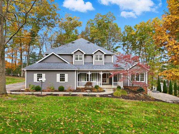 Sayre, Pennsylvania, 18840, United States, 5 Bedrooms Bedrooms, ,4 BathroomsBathrooms,Residential,For Sale,1979429