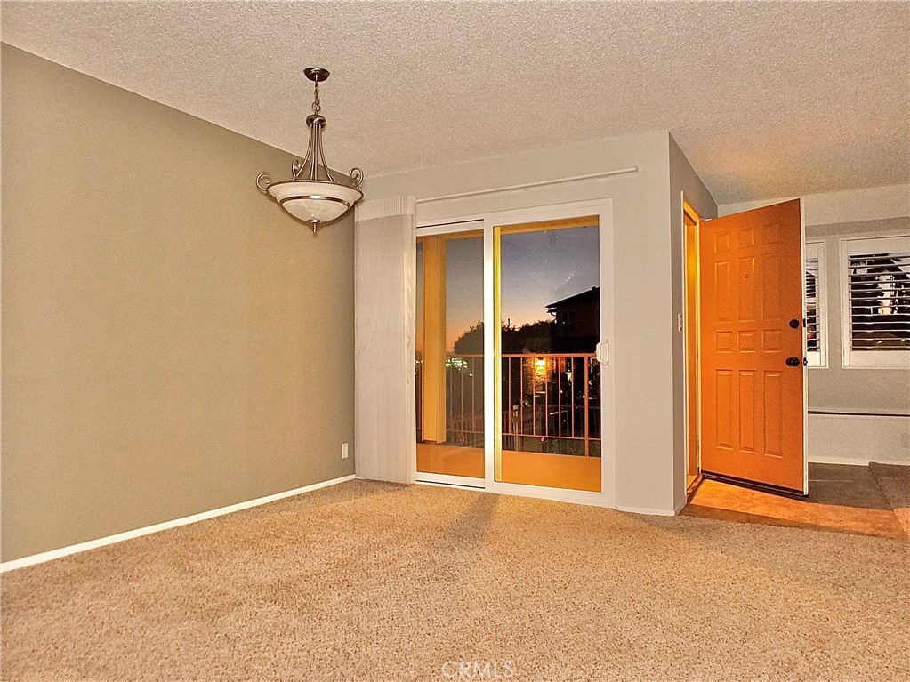 Signal Hill, California, 90755, United States, 2 Bedrooms Bedrooms, ,1 BathroomBathrooms,Residential,For Sale,1970804