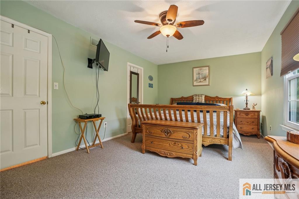 Edison, New Jersey, 08820, United States, 2 Bedrooms Bedrooms, ,2 BathroomsBathrooms,Residential,For Sale,1925954