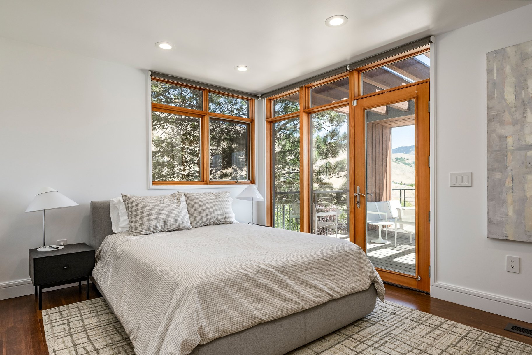  Stunning Contemporary Home with Commanding Views - 物件實景