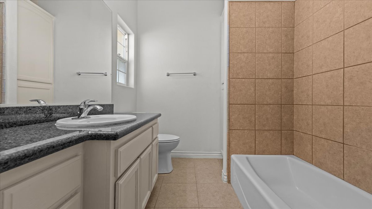 Phelan, California, 92371, United States, 4 Bedrooms Bedrooms, ,3 BathroomsBathrooms,Residential,For Sale,1983019