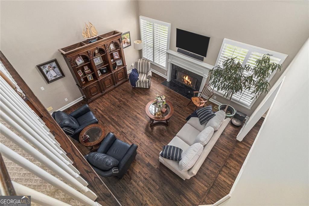 Roswell, Georgia, 30075, United States, 6 Bedrooms Bedrooms, ,5 BathroomsBathrooms,Residential,For Sale,1894243