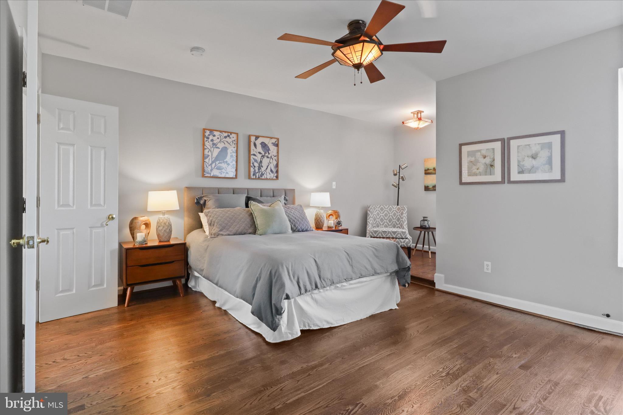 Washington, District of Columbia, 20009, United States, 4 Bedrooms Bedrooms, ,4 BathroomsBathrooms,Residential,For Sale,1986084