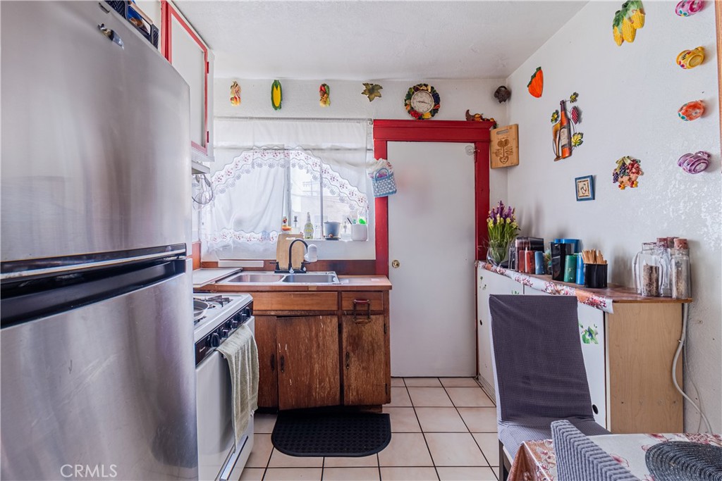 Los Angeles, California, 90033, United States, ,Residential,For Sale,1943914