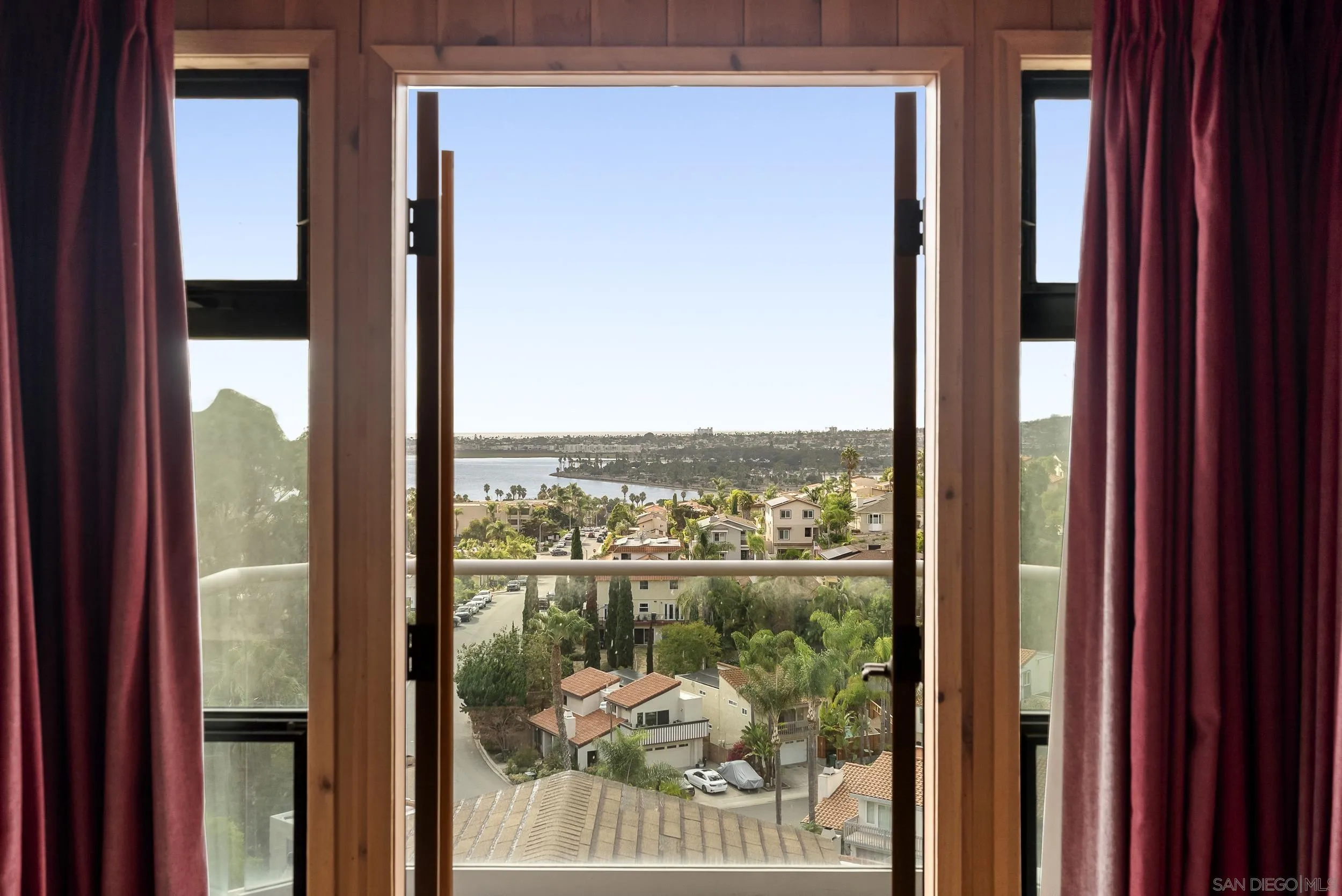 San Diego, California, 92117, United States, 3 Bedrooms Bedrooms, ,3 BathroomsBathrooms,Residential,For Sale,1966862