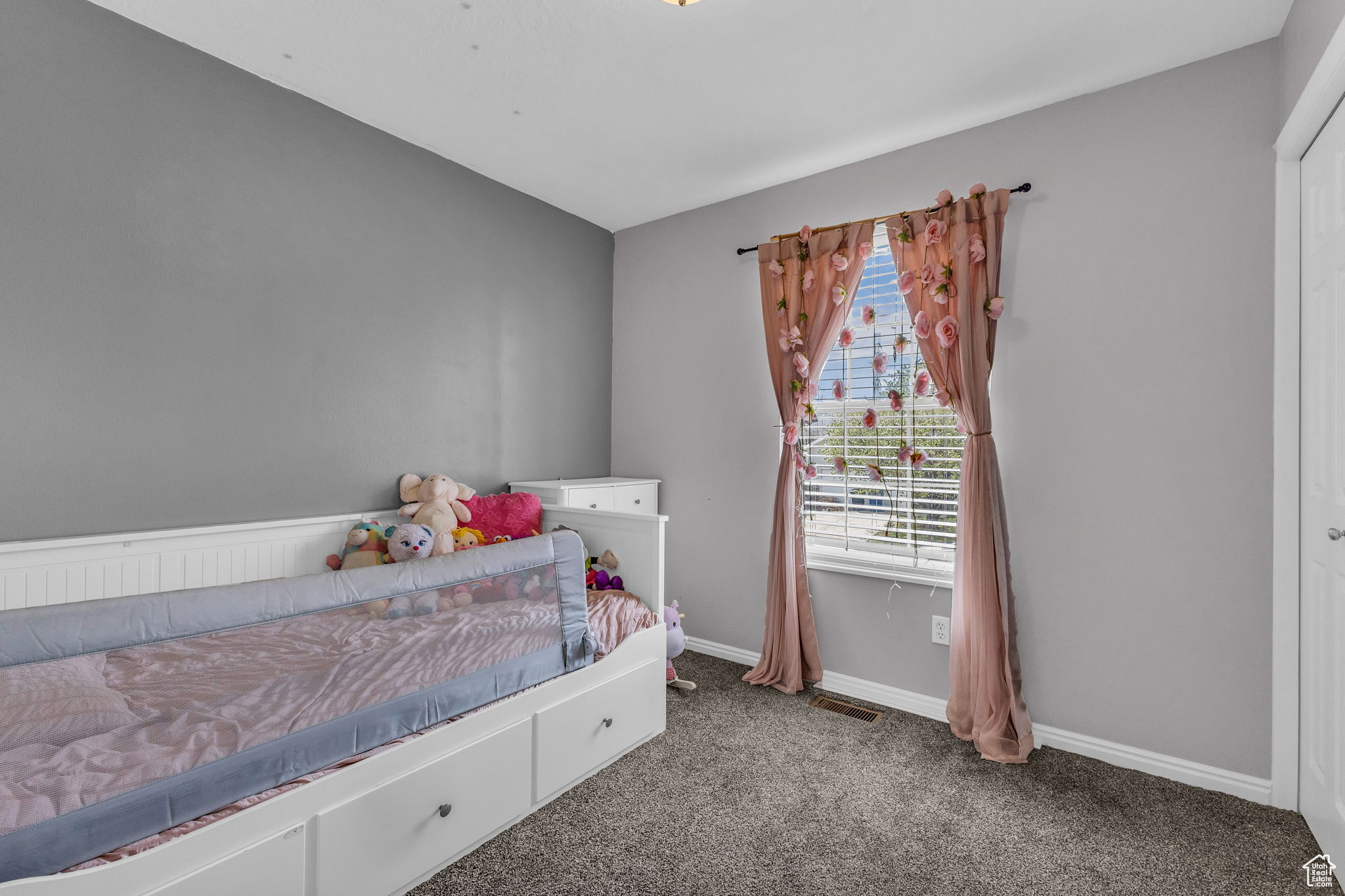 Herriman, Utah, 84096, United States, 5 Bedrooms Bedrooms, ,2 BathroomsBathrooms,Residential,For Sale,1850262