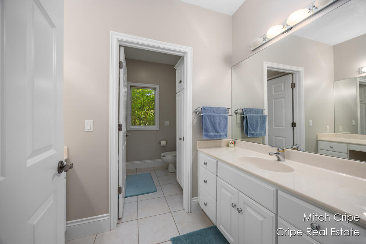 Caledonia, Michigan, 49316, United States, 5 Bedrooms Bedrooms, ,4 BathroomsBathrooms,Residential,For Sale,1906707
