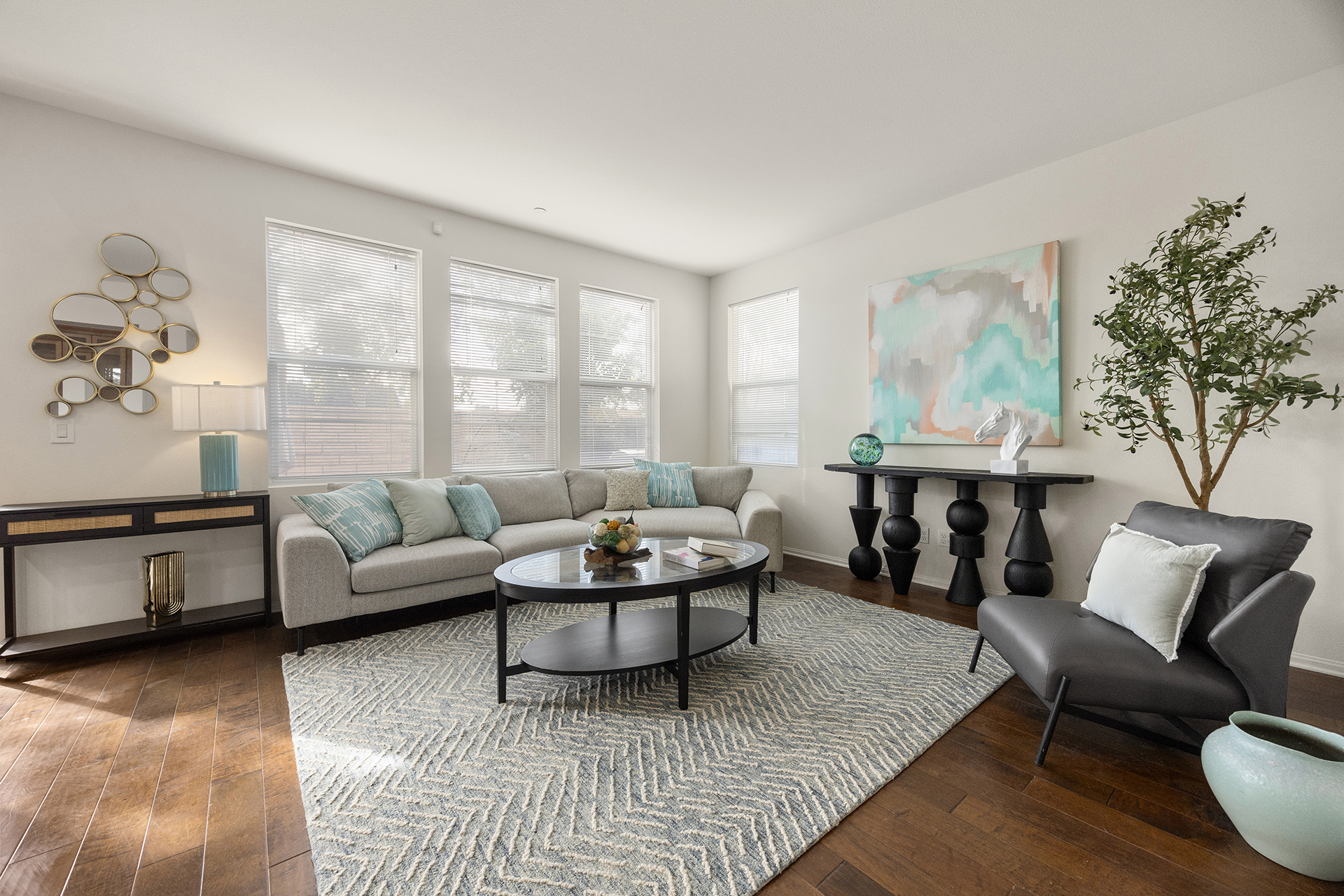 Garden Grove, California, 92843, United States, 5 Bedrooms Bedrooms, ,4 BathroomsBathrooms,Residential,For Sale,1986073