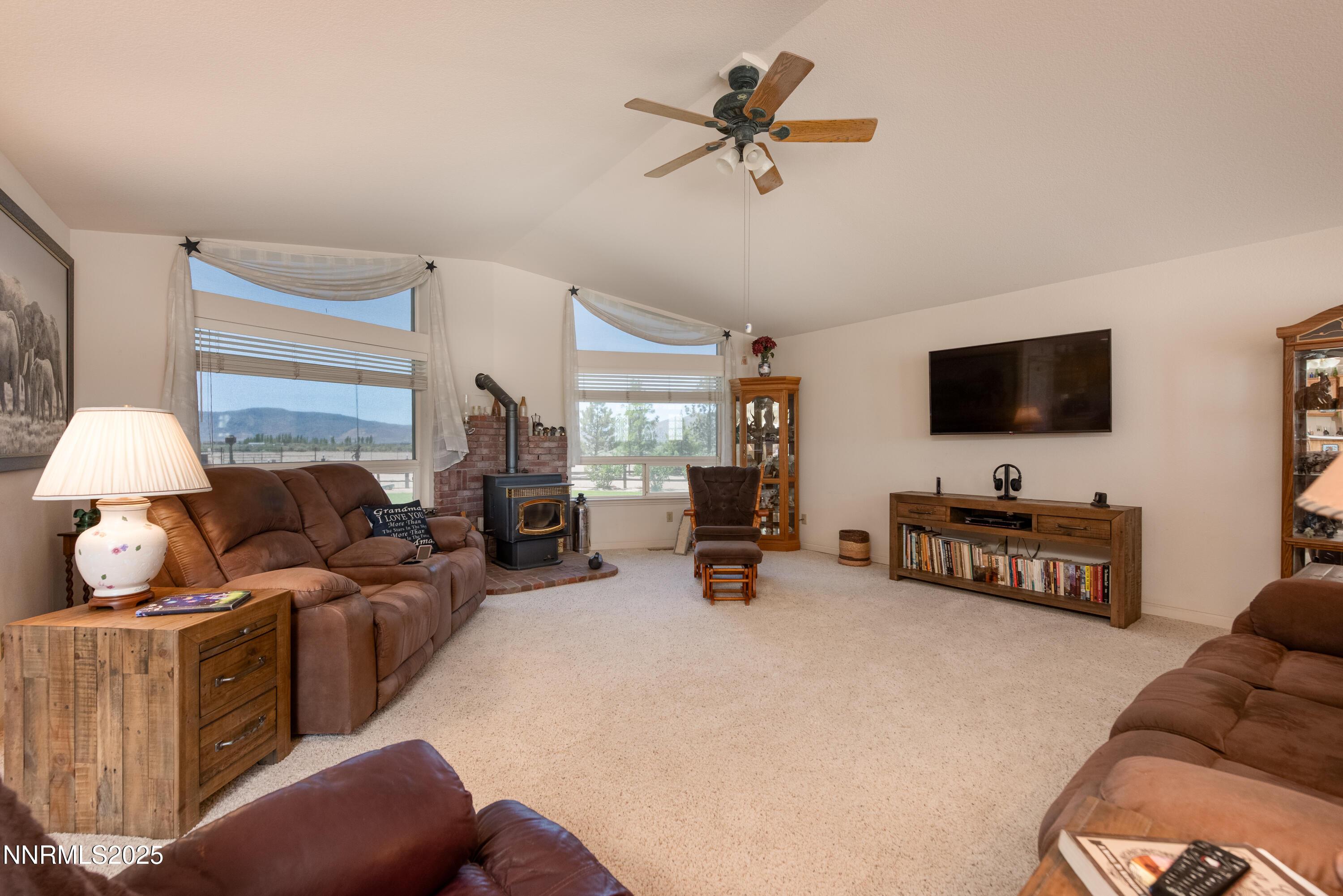 Smith Valley, Nevada, 89444, United States, 3 Bedrooms Bedrooms, ,2 BathroomsBathrooms,Residential,For Sale,1856881