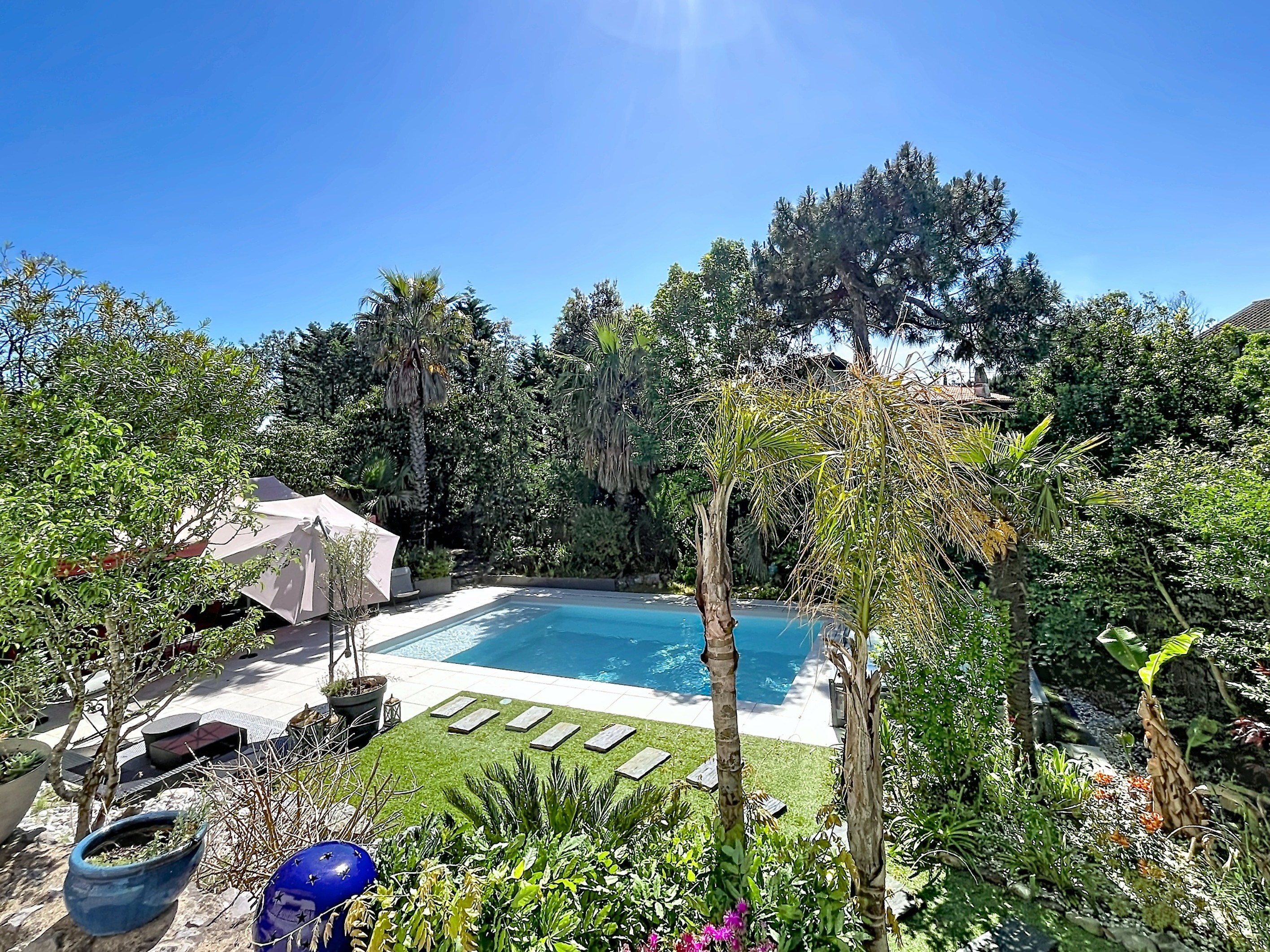  Charming Property Just Steps from the Ocean – 220 sqm – Swimming Pool - 物件實景